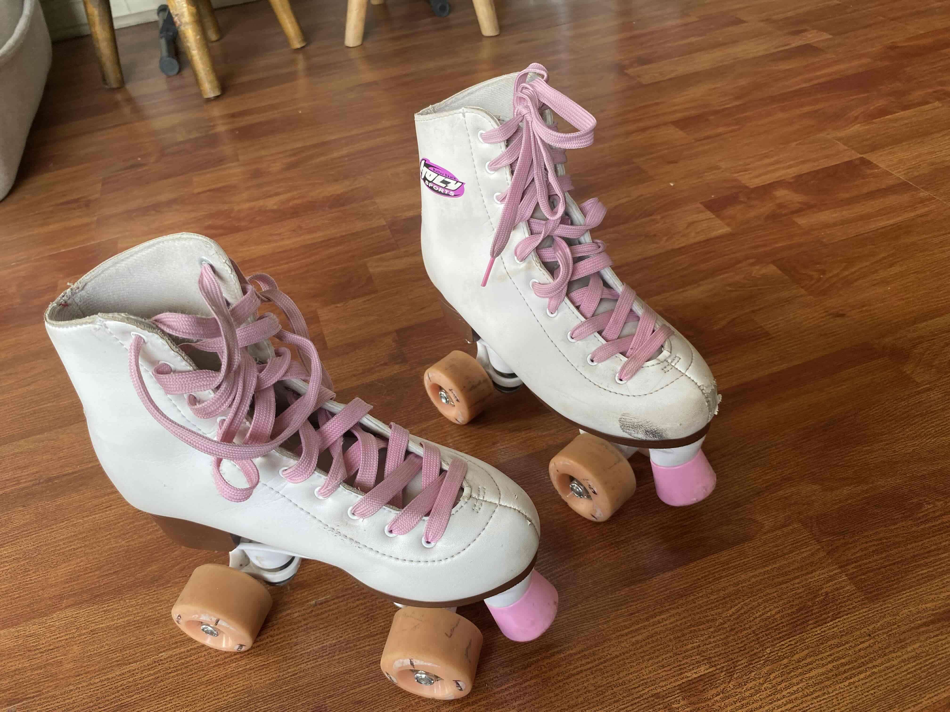 Patines retro blanco con rosado (talla 36) - miniatura 1