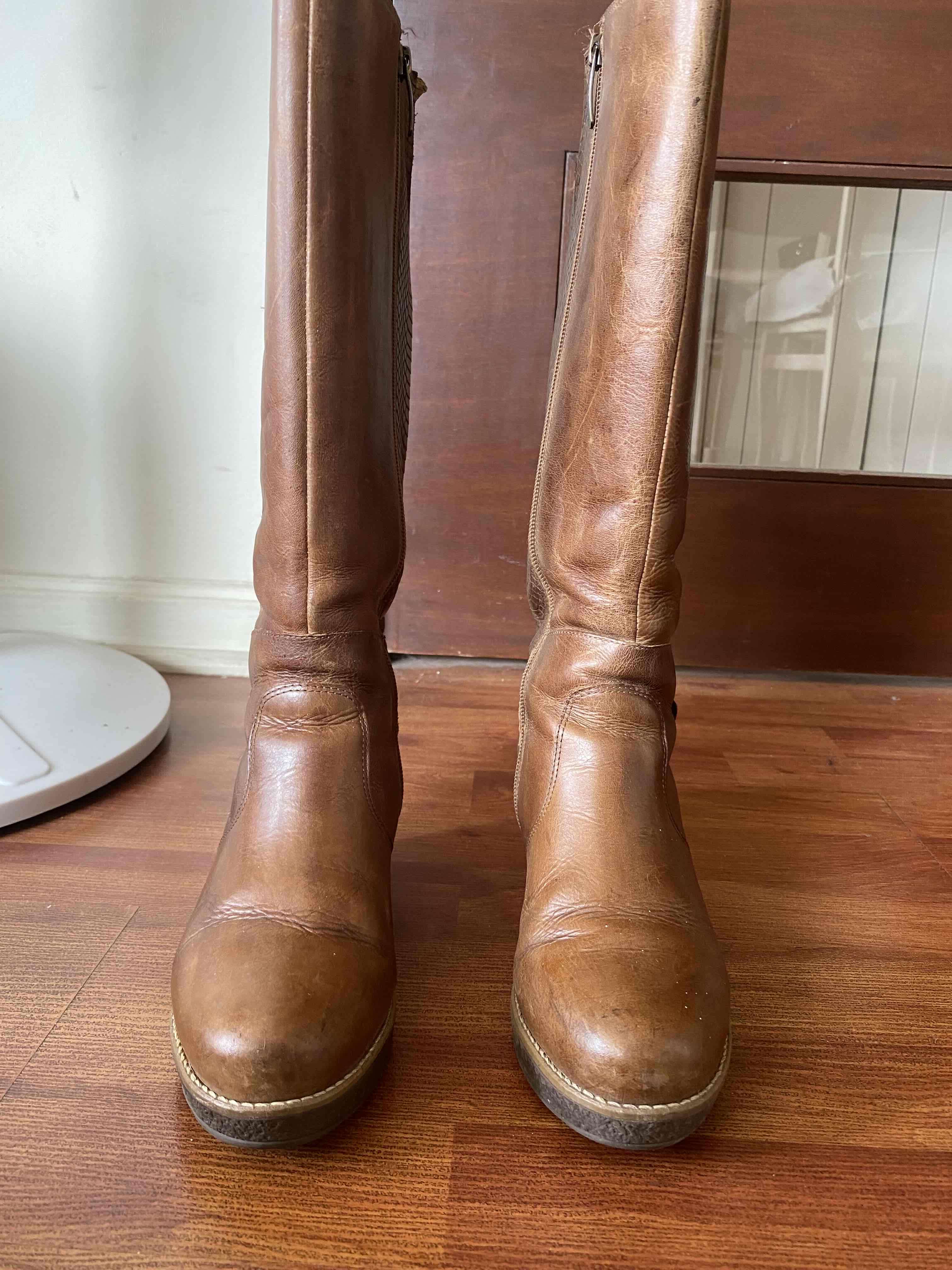 Botas altas de cuero café - miniatura 3