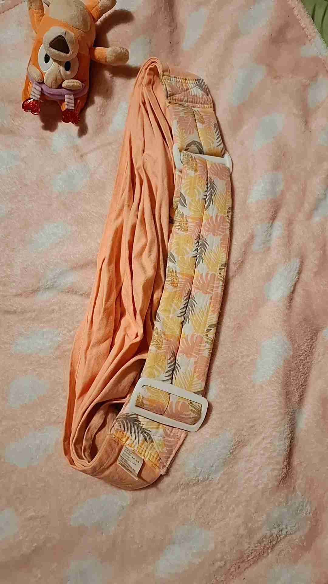 Portabebé ergonómico rosa - miniatura 3