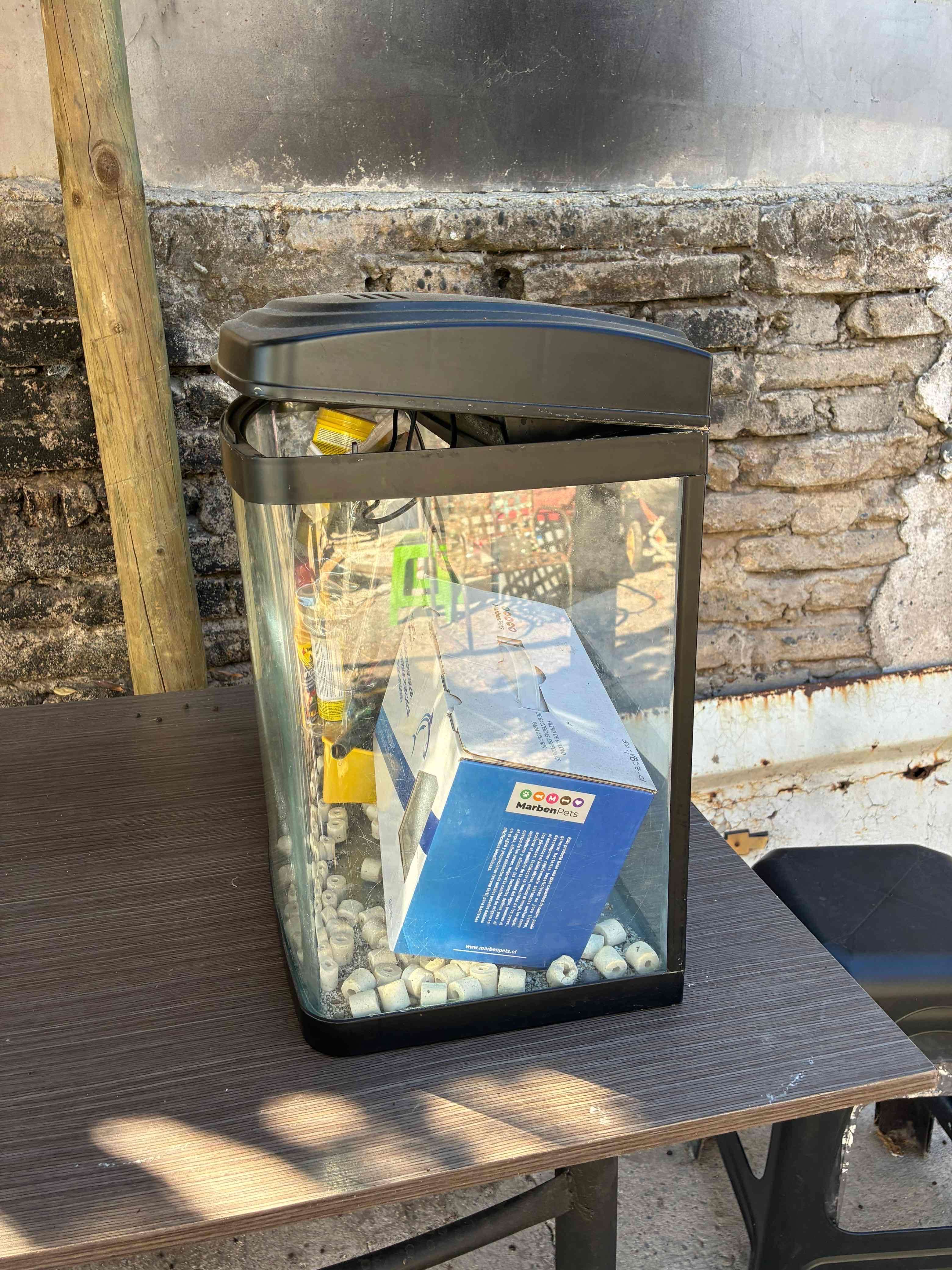 Acuario o terrario - miniatura 3