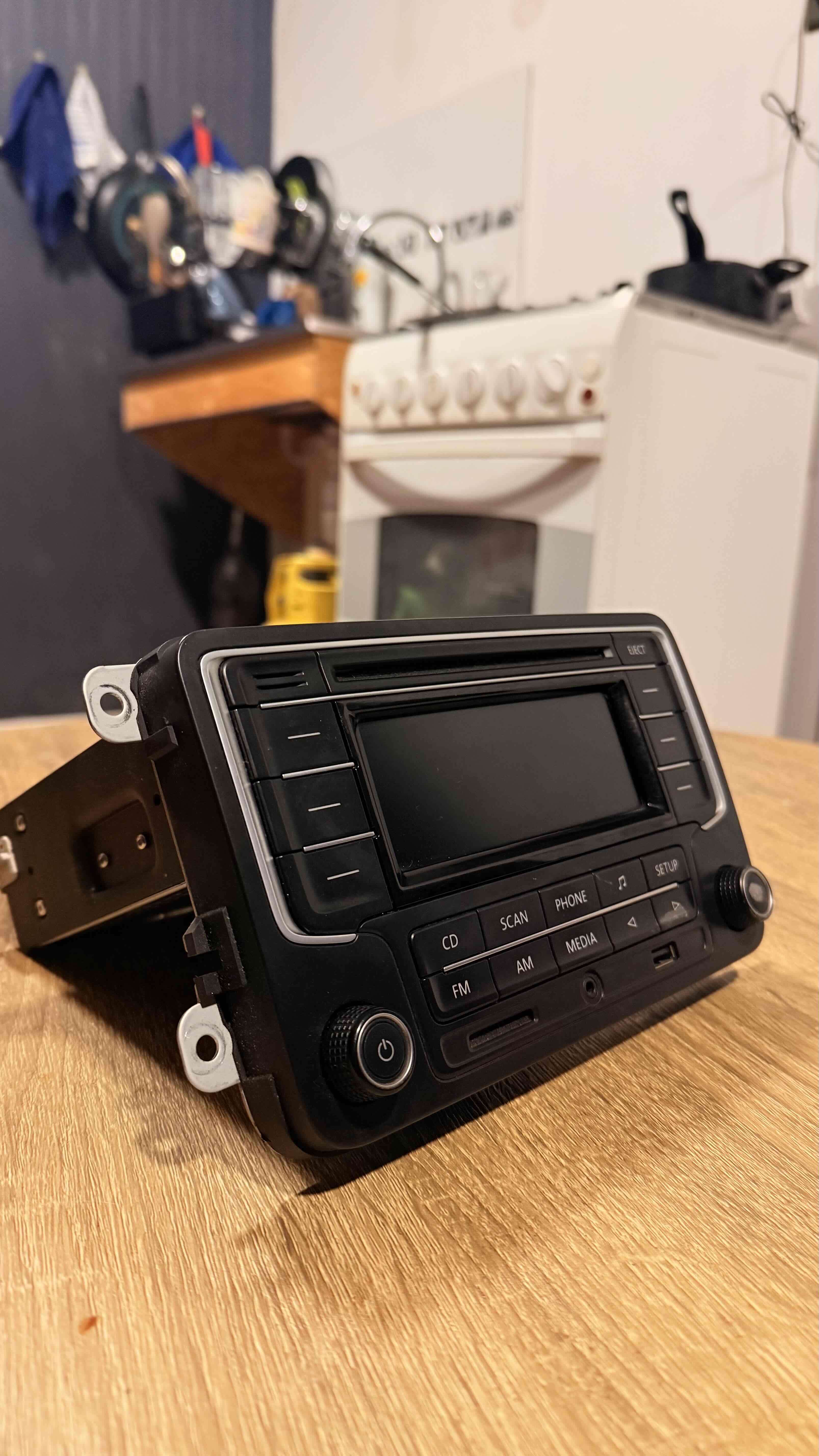 Radio de WV Original - miniatura 3