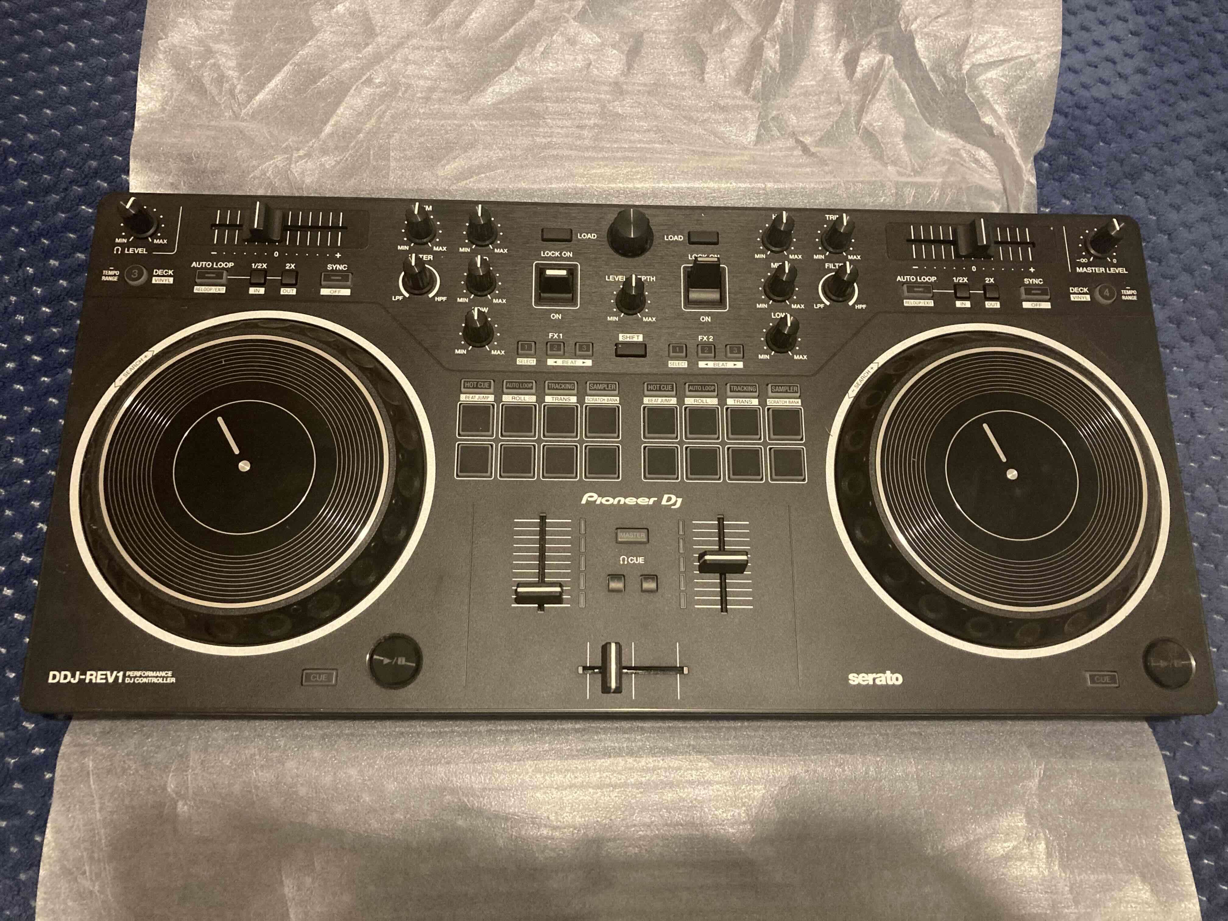 DJ Pioneer DDJ-REV1 + DJ HDJ CUE1 - miniatura 4