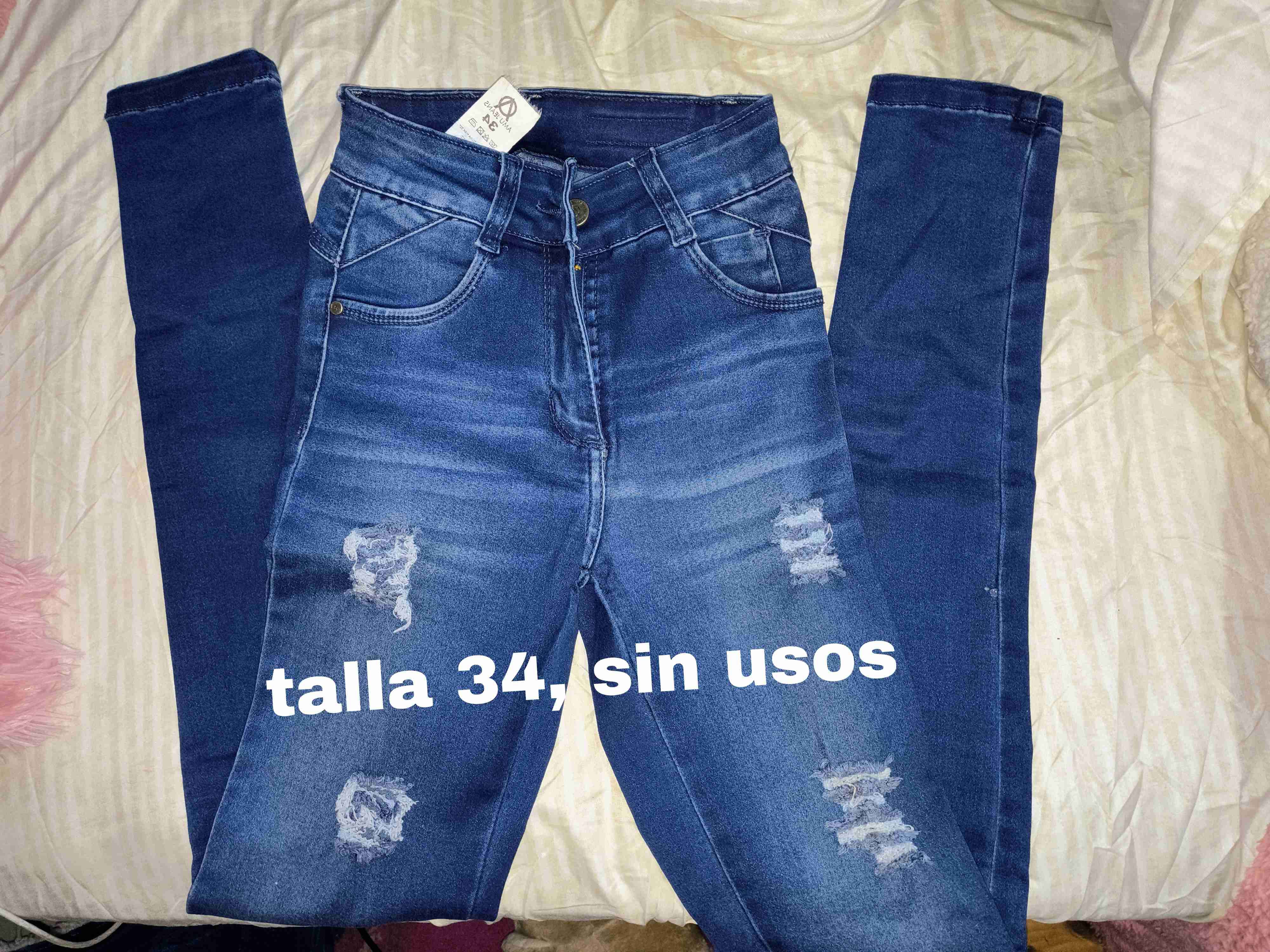 Jeans azul desgastados talla 34
