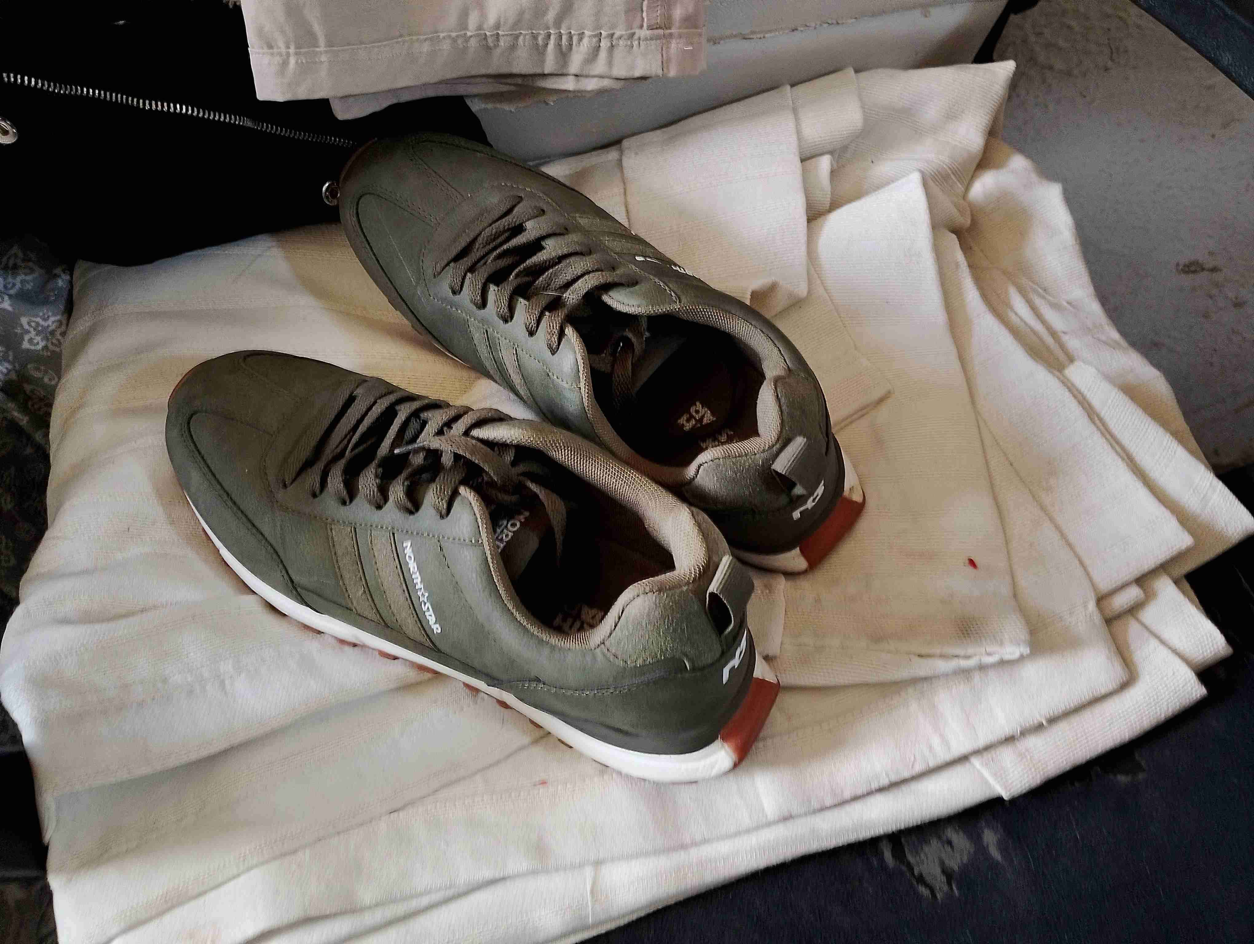 Zapatillas deportivas verde oliva - miniatura 2