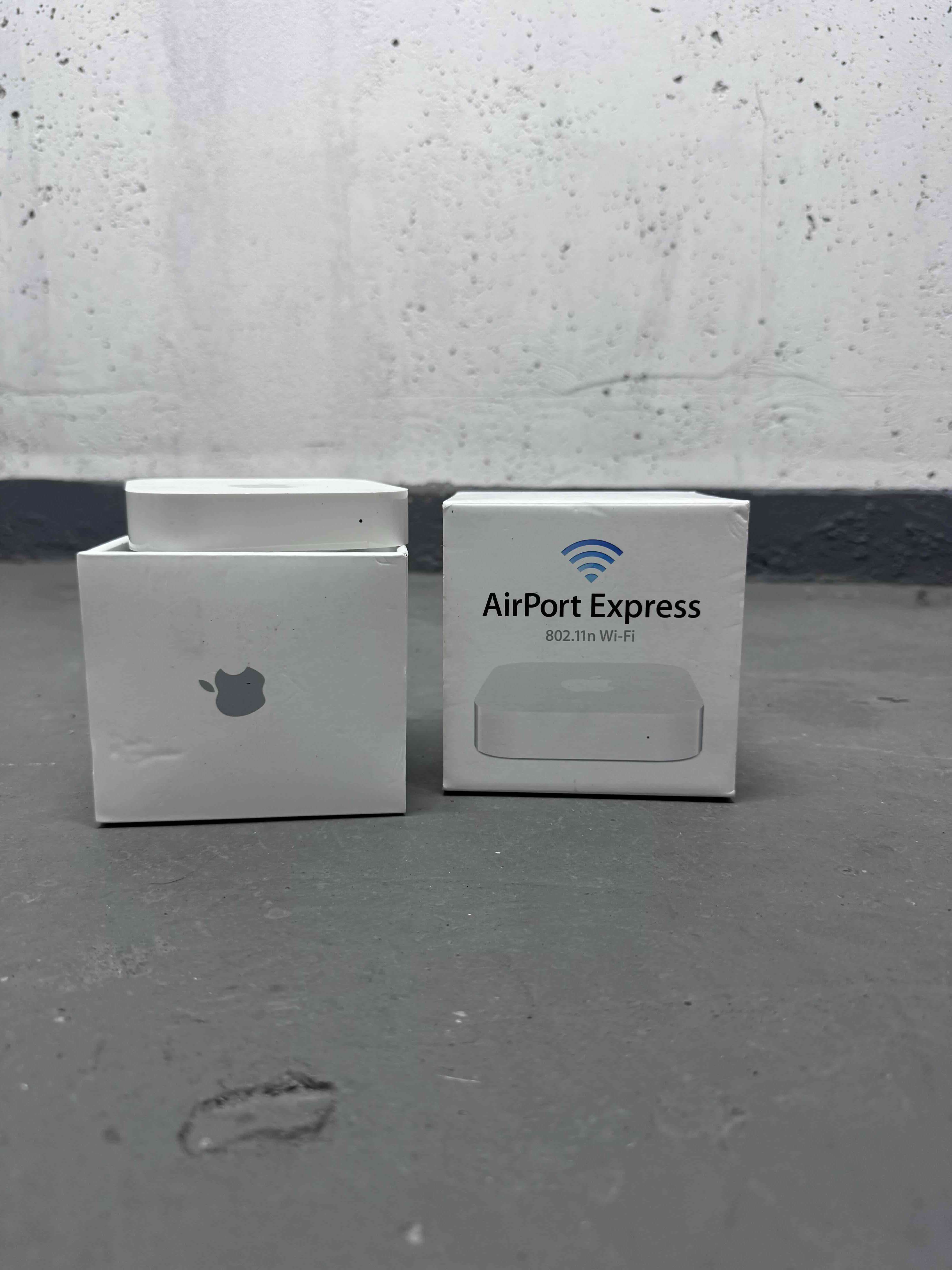 Apple AirPort Express 802.11n - miniatura 1