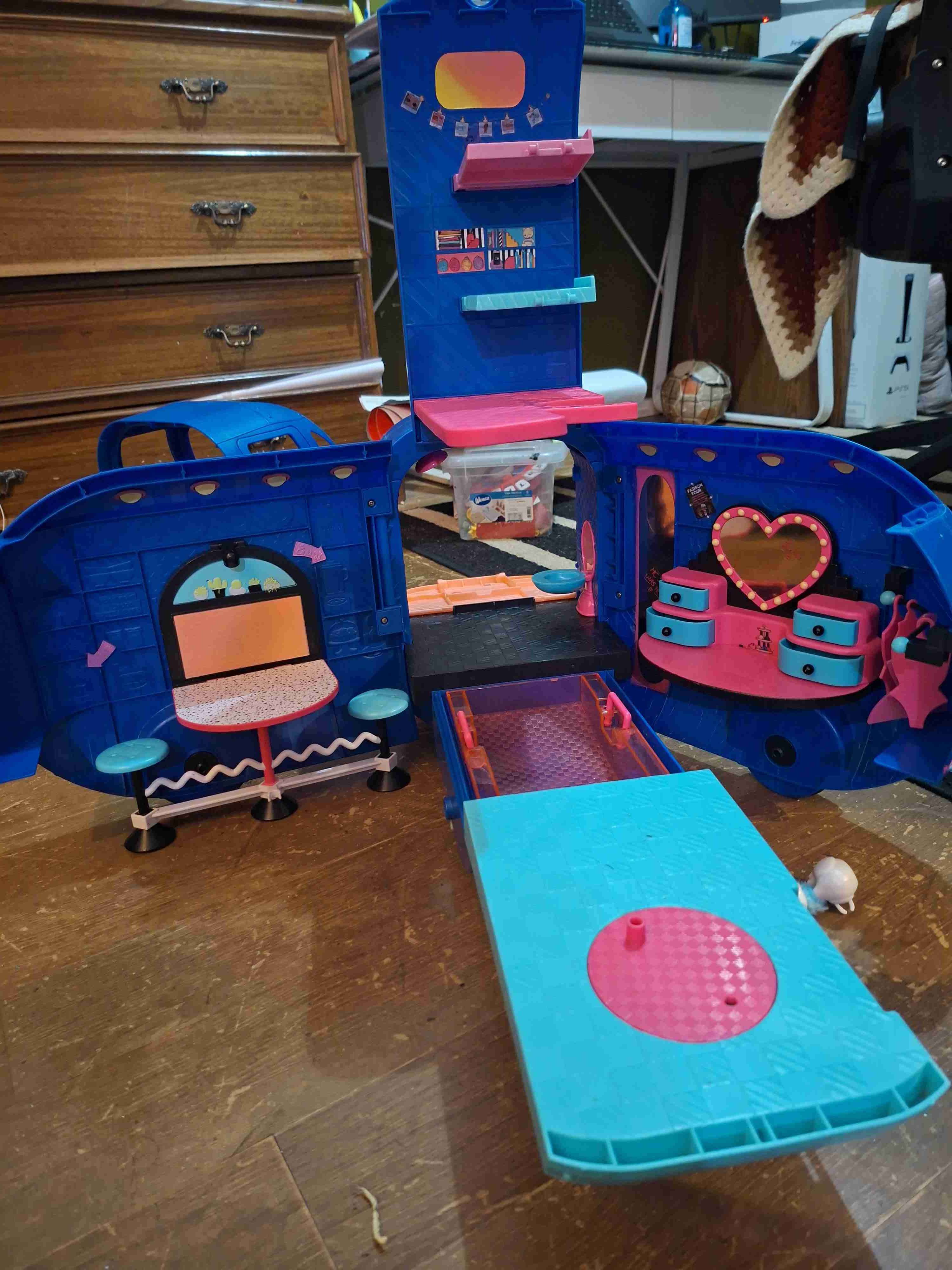 Casa de muñecas colorida - miniatura 1