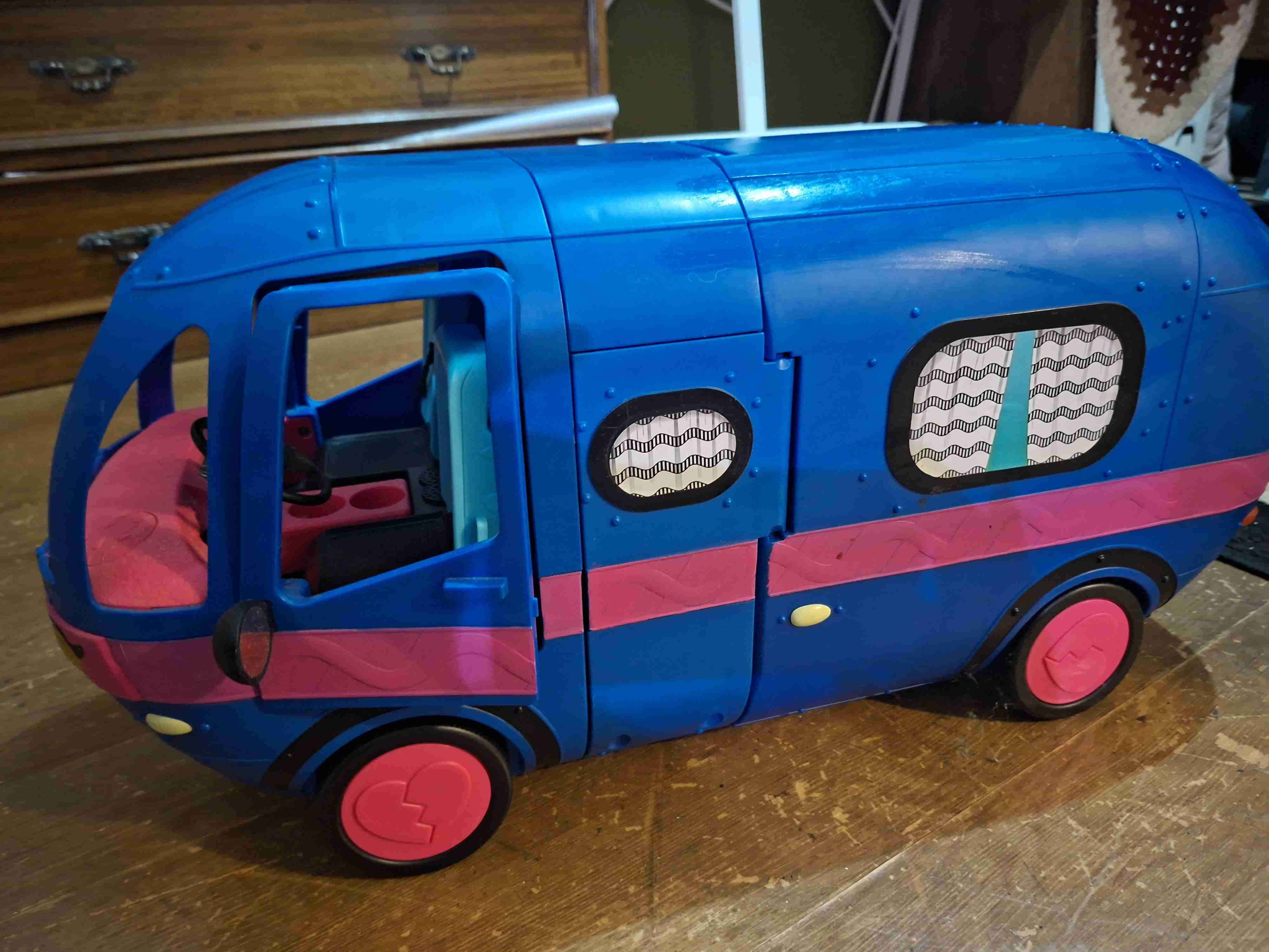 Casa de muñecas colorida - miniatura 5