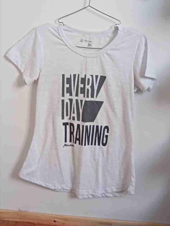 Polera blanca 'Every Day Training' - miniatura 1