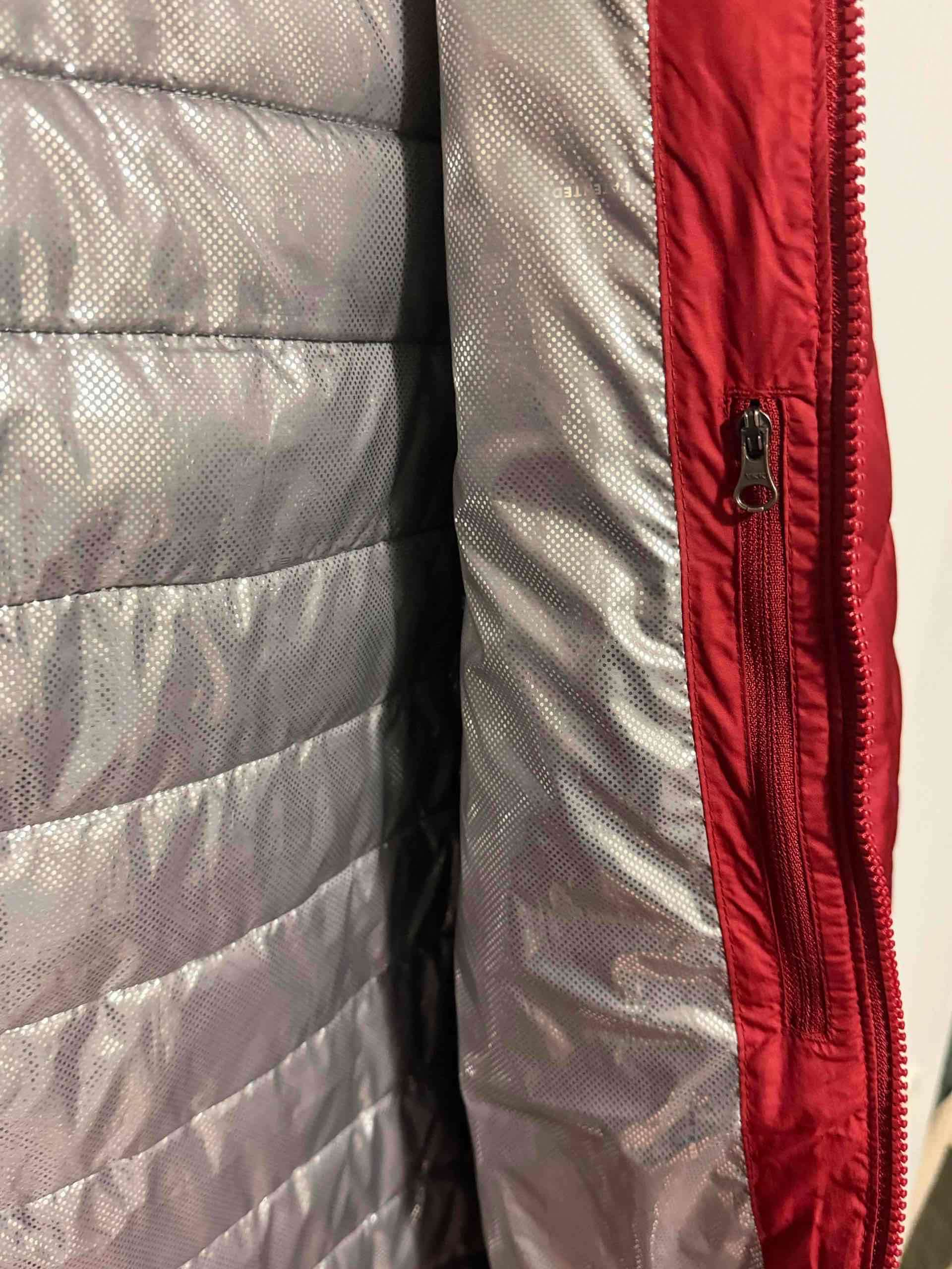 Chaqueta Columbia roja con capucha - miniatura 5