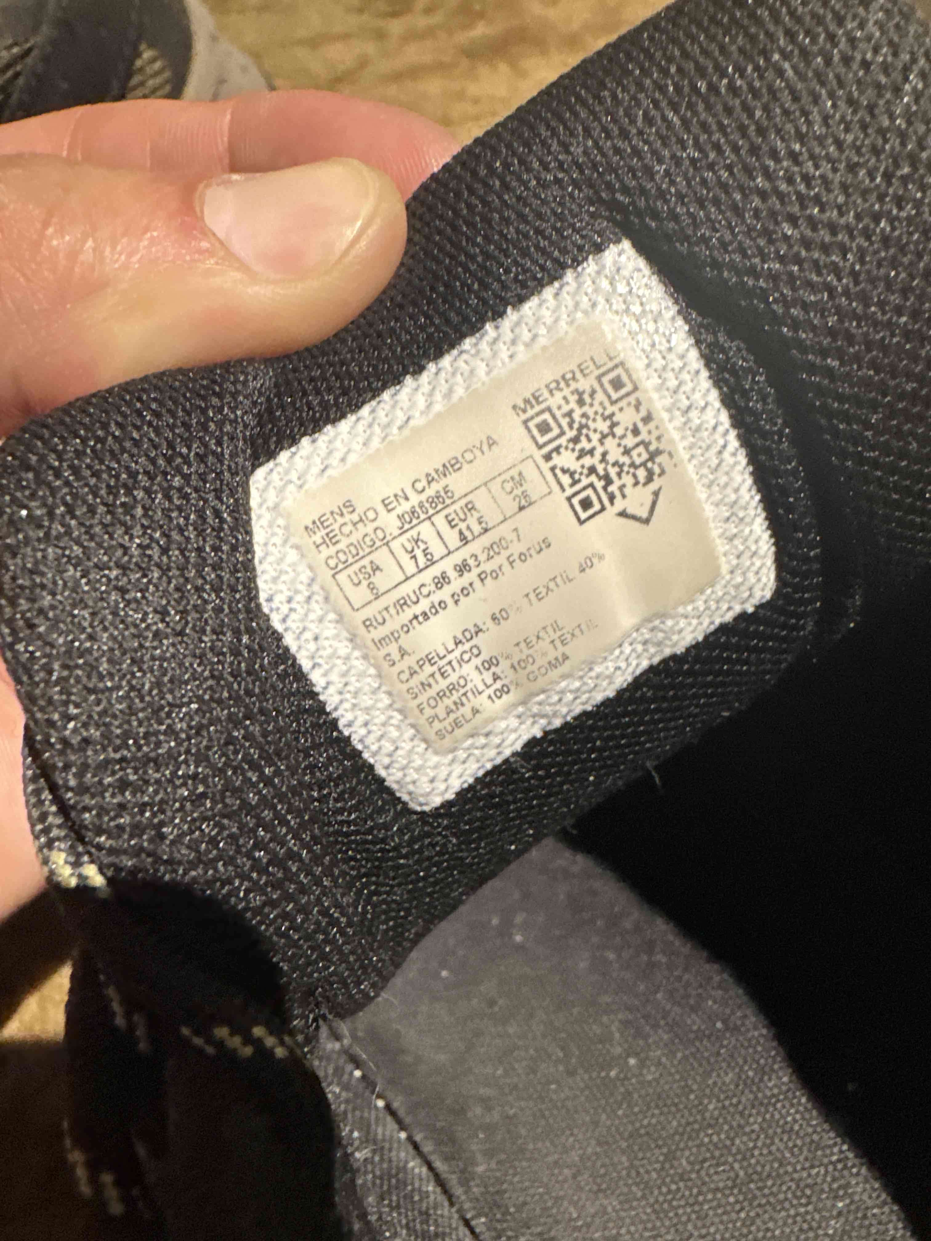 Zapatillas negras deportivas - miniatura 2