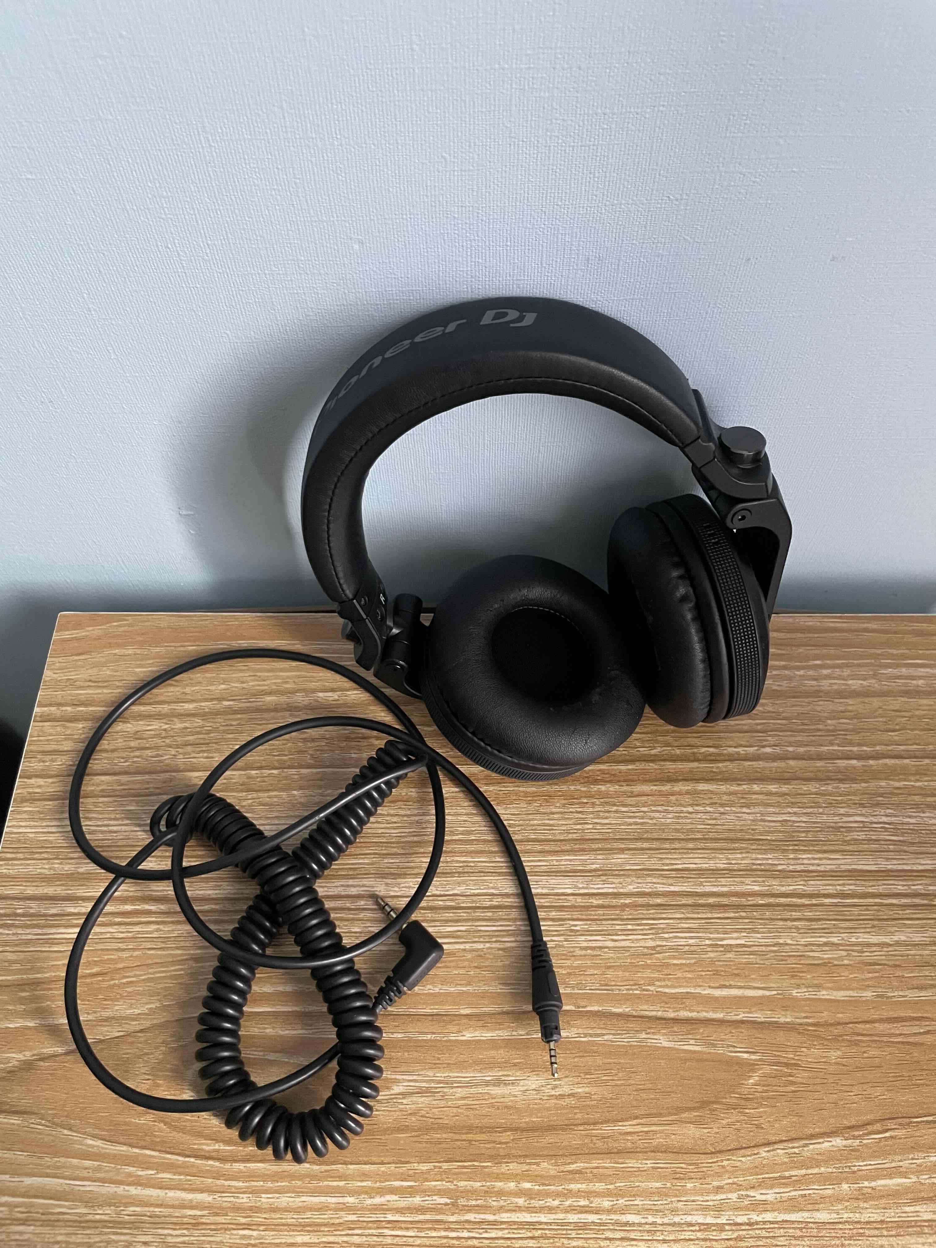 Audífonos pioneer HDJ mas estuche - miniatura 4