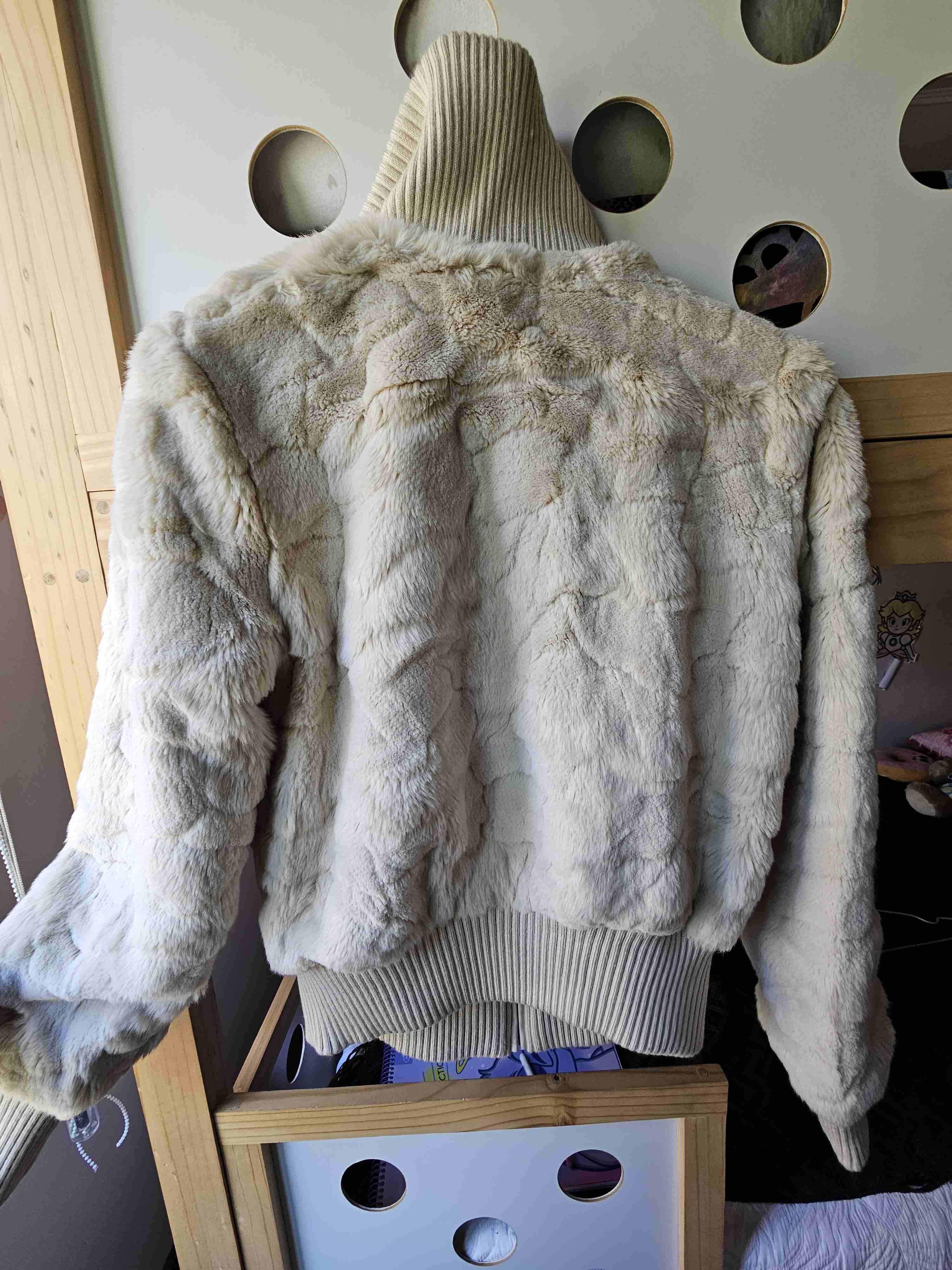 Chaqueta de piel sintética beige - miniatura 2