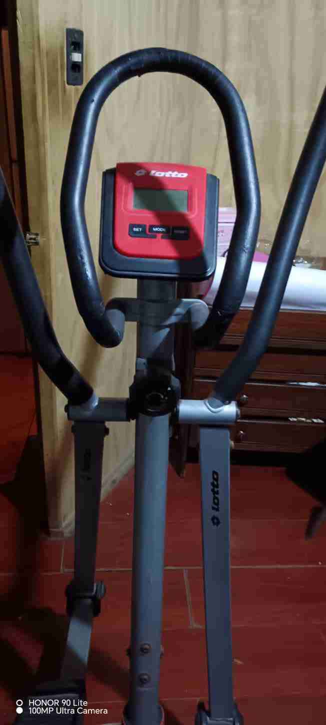 Bicicleta estática Lotto roja - miniatura 3