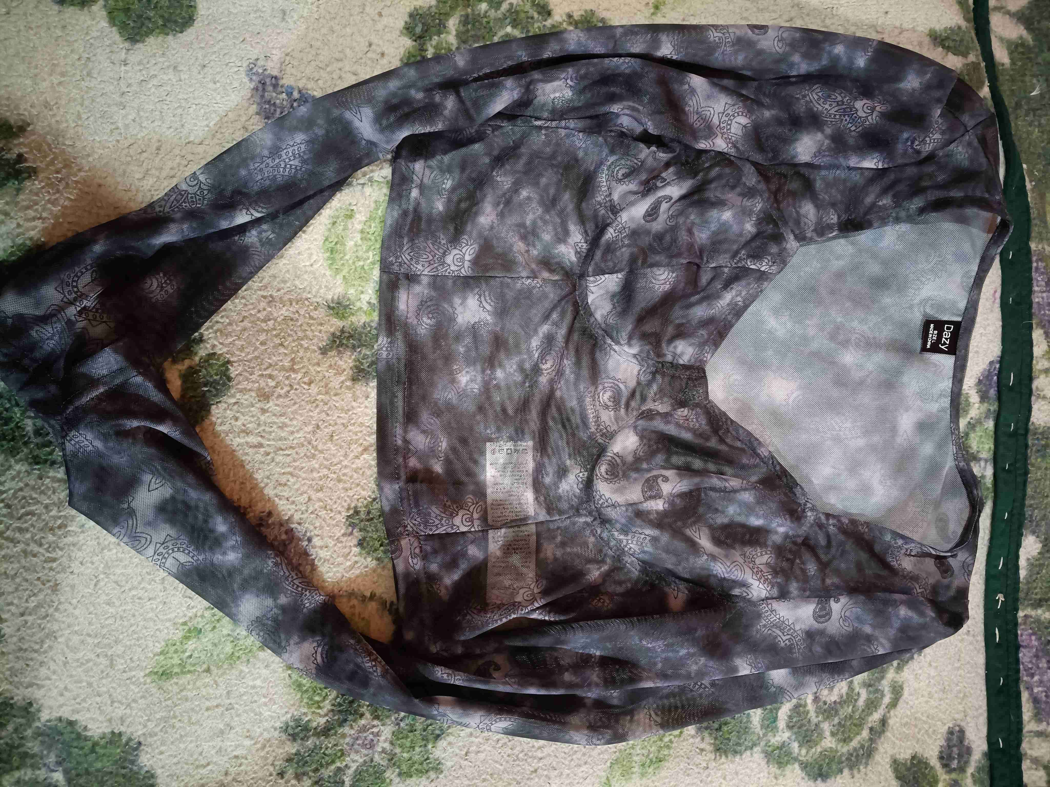 Blusa gris estampada - miniatura 1