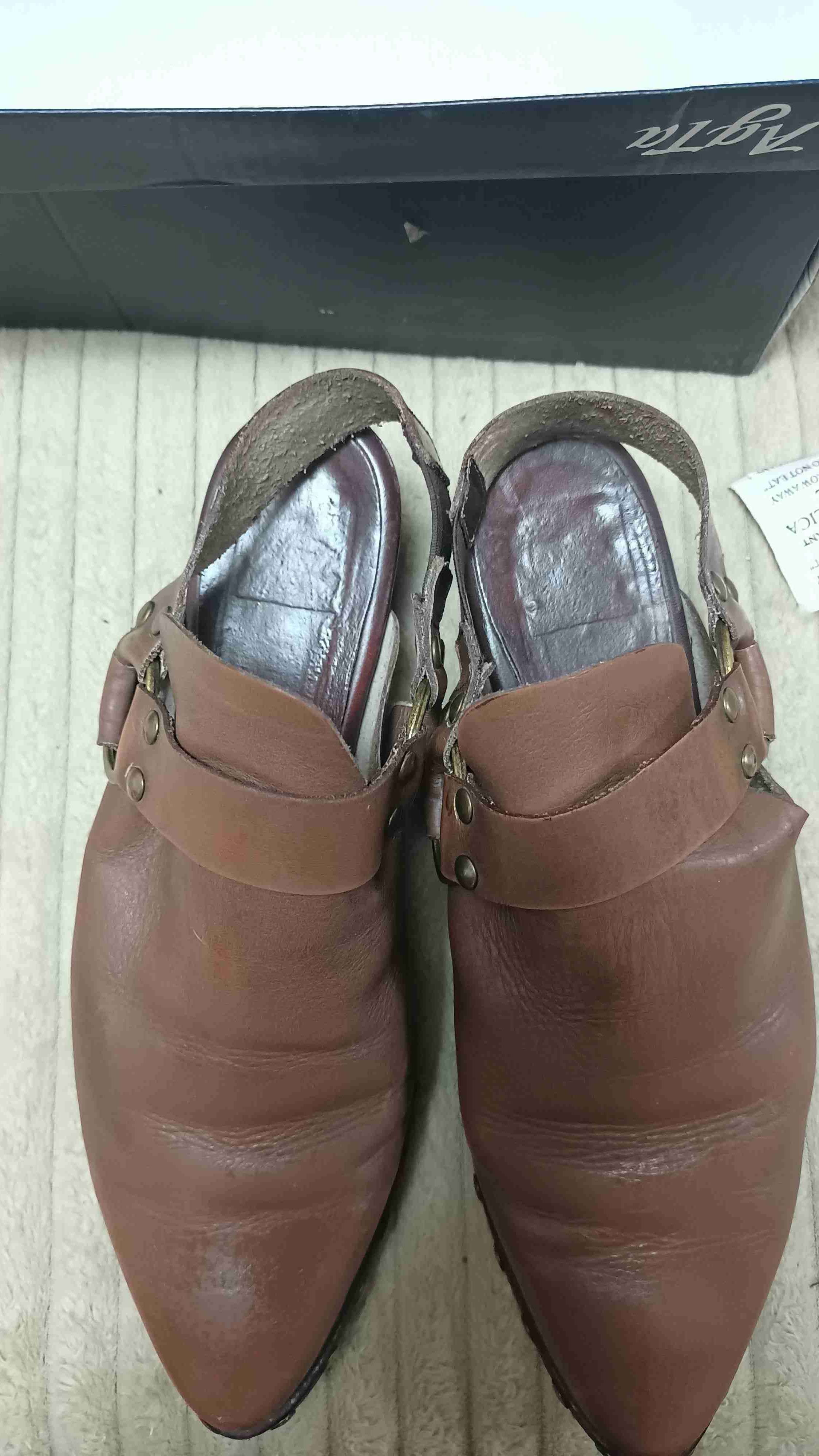 Zapatos de cuero marrón con taco - miniatura 4