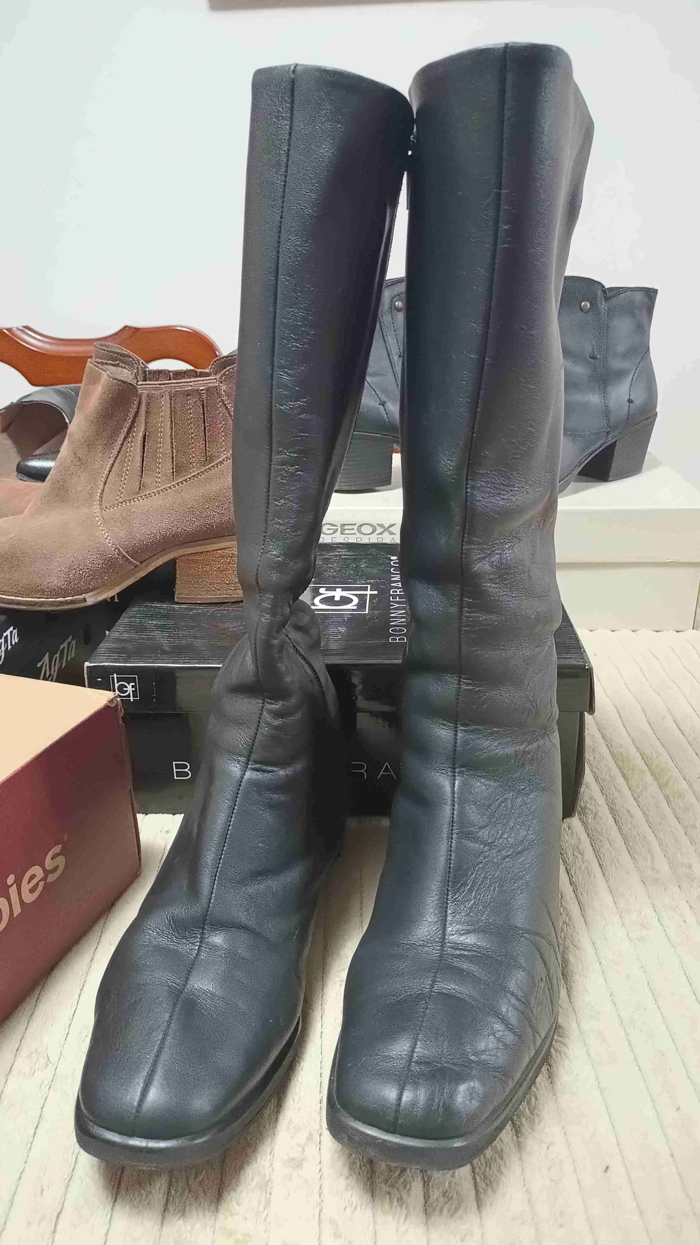 Botas de cuero negras - miniatura 5