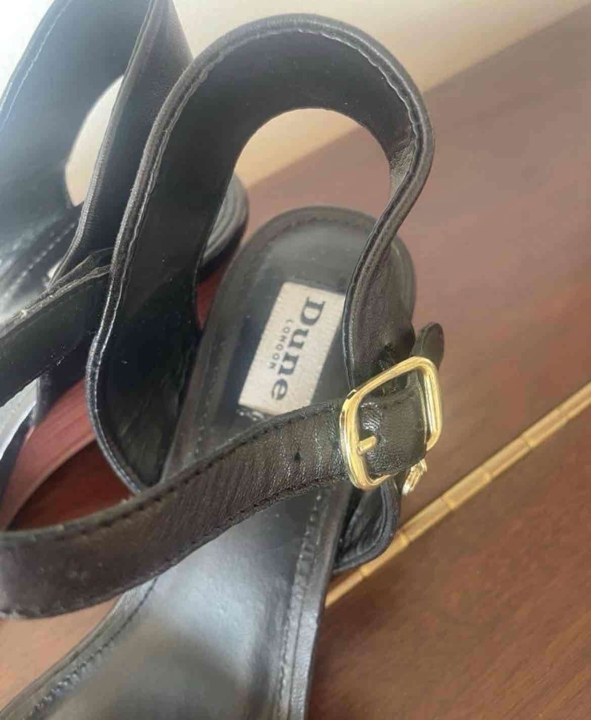 Sandalias de tacón negro - miniatura 4