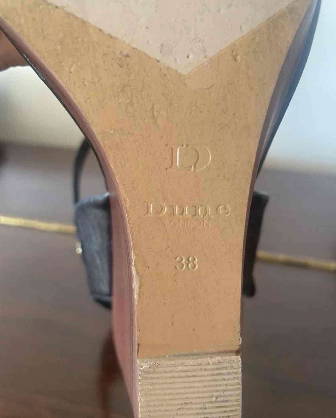 Sandalias de tacón negro - miniatura 6