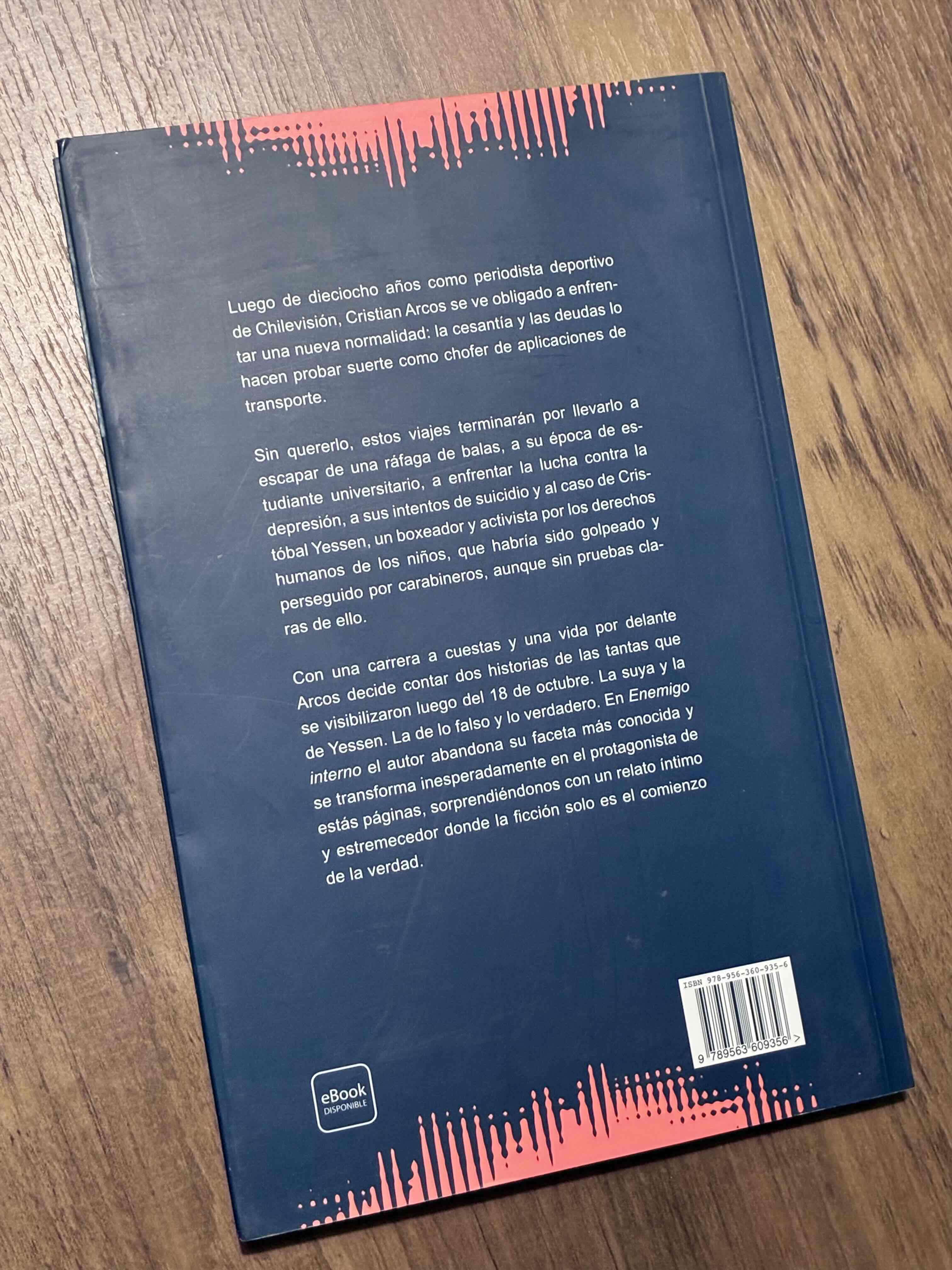 Libro 'Enemigo Interno' Cristian Arcos - miniatura 2