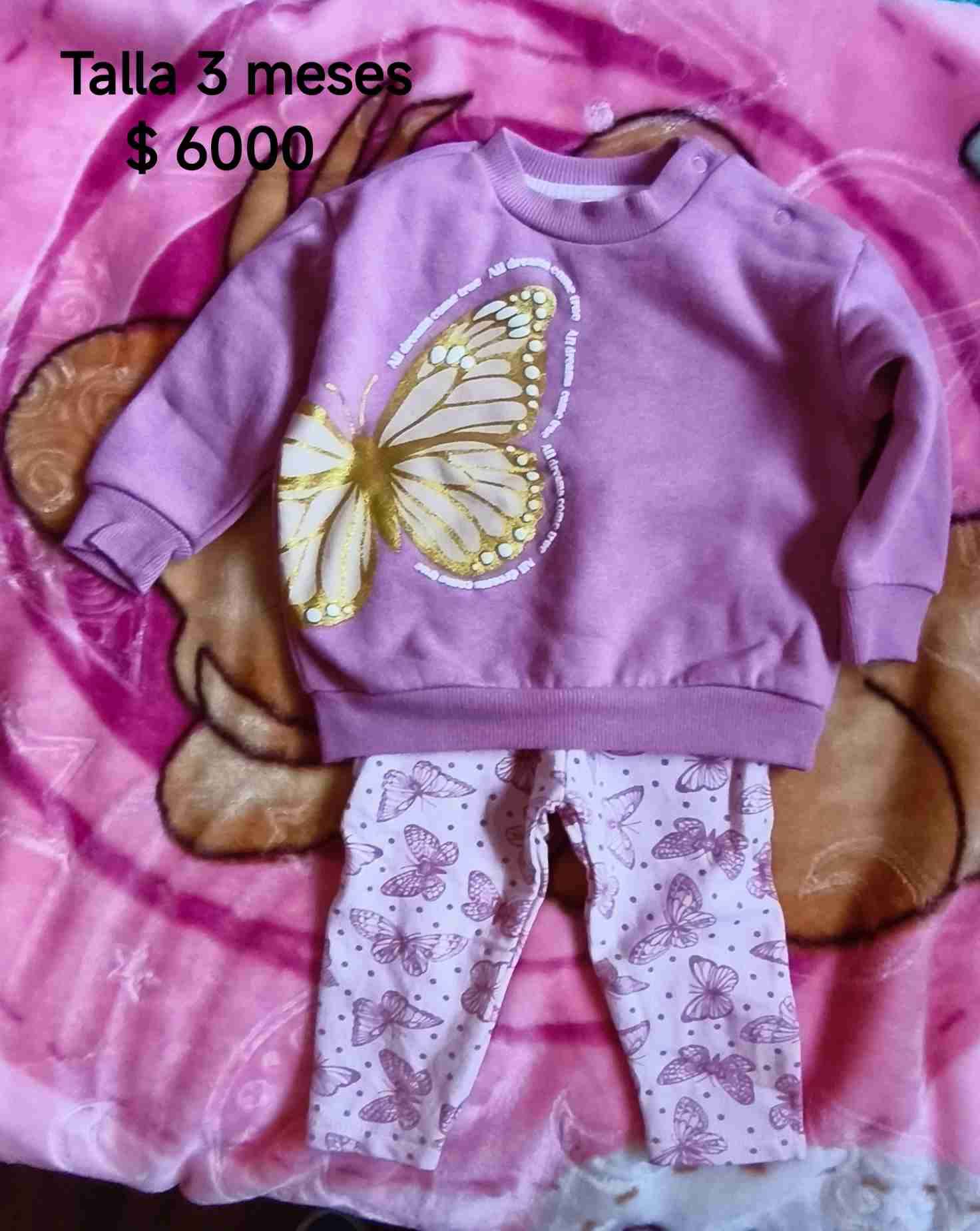 Conjunto de bebé rosa con diseño - miniatura 3