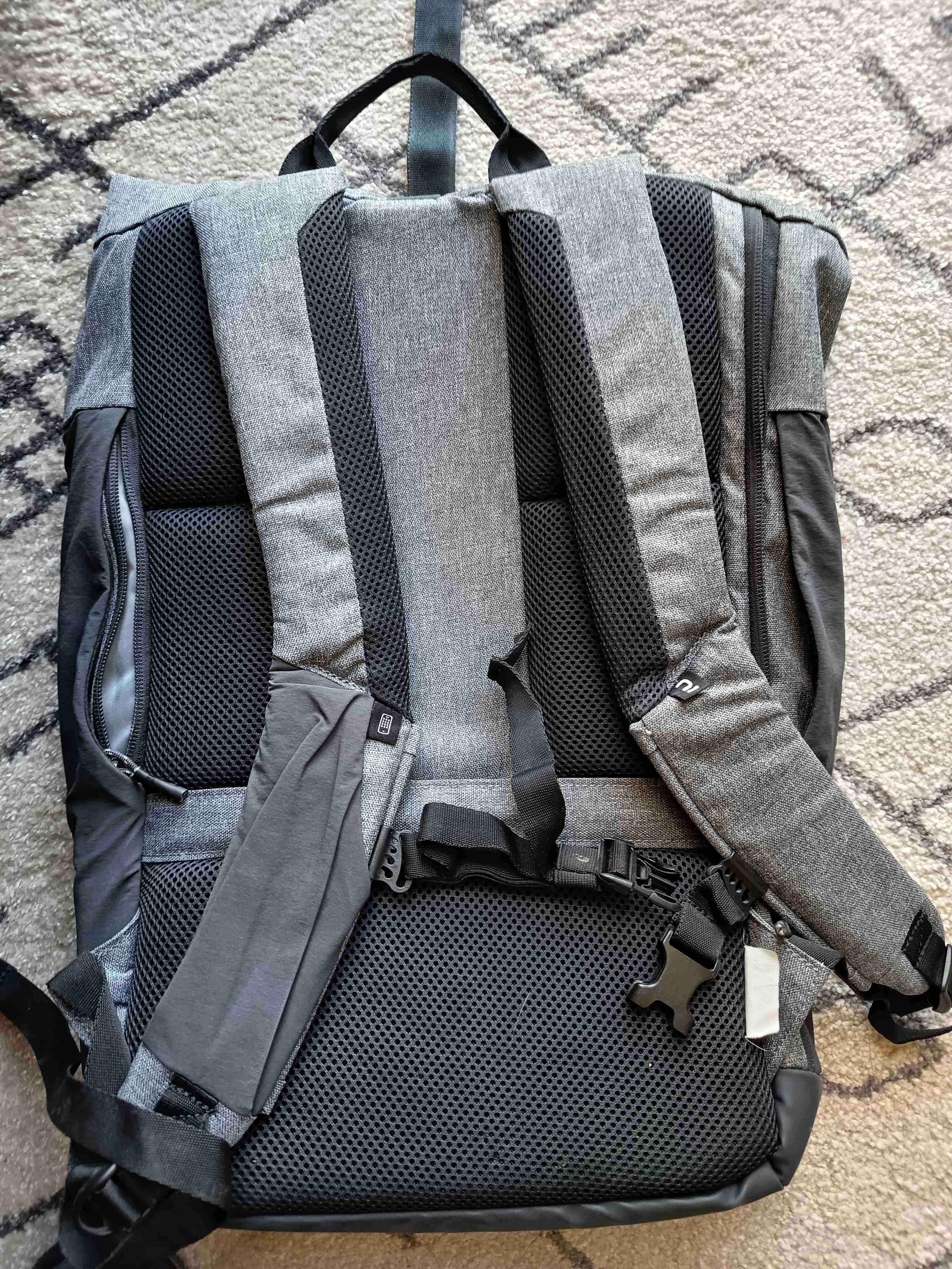 Mochila gris 23L - miniatura 2