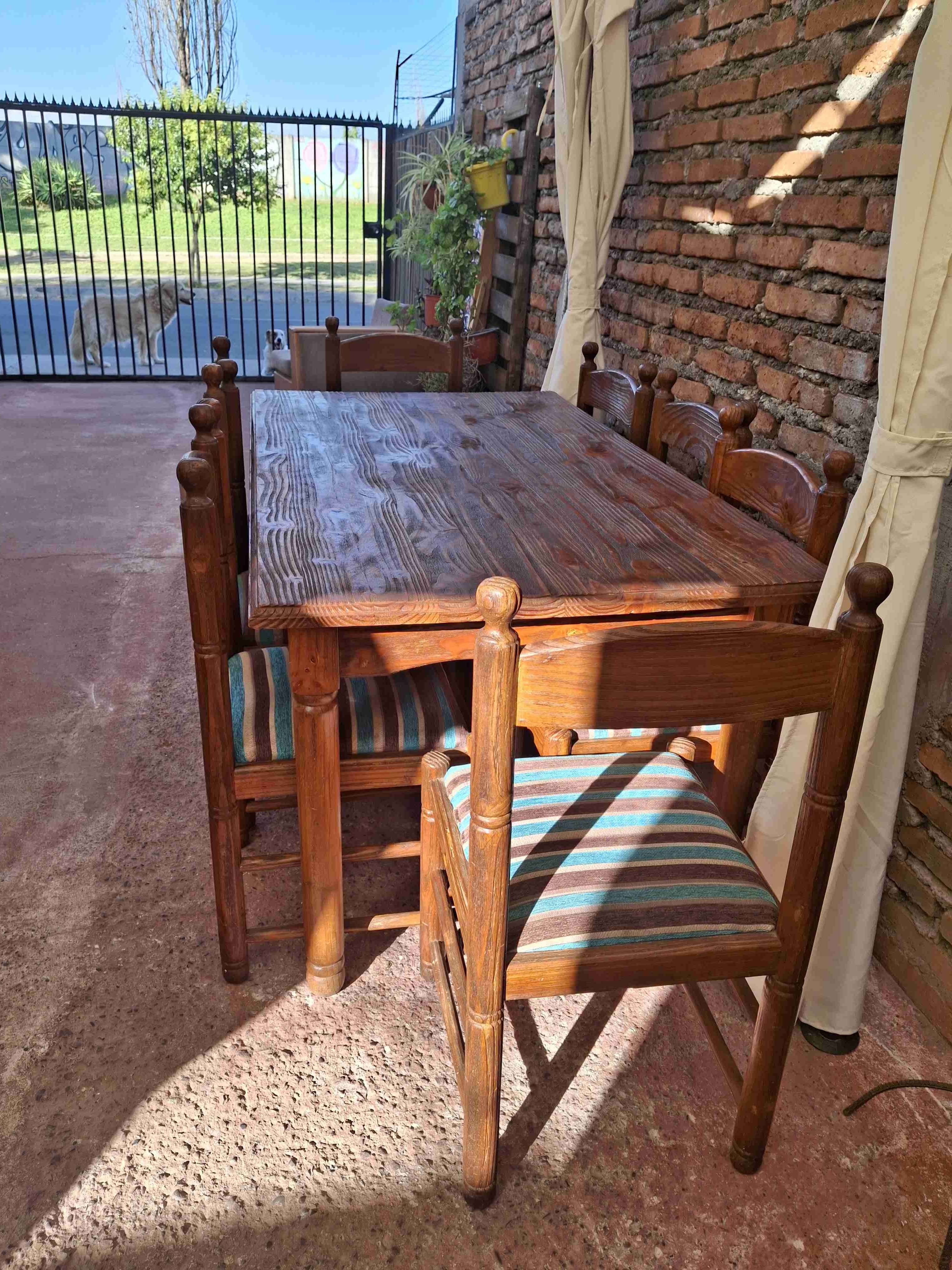 Juego de comedor rústico de madera - miniatura 2