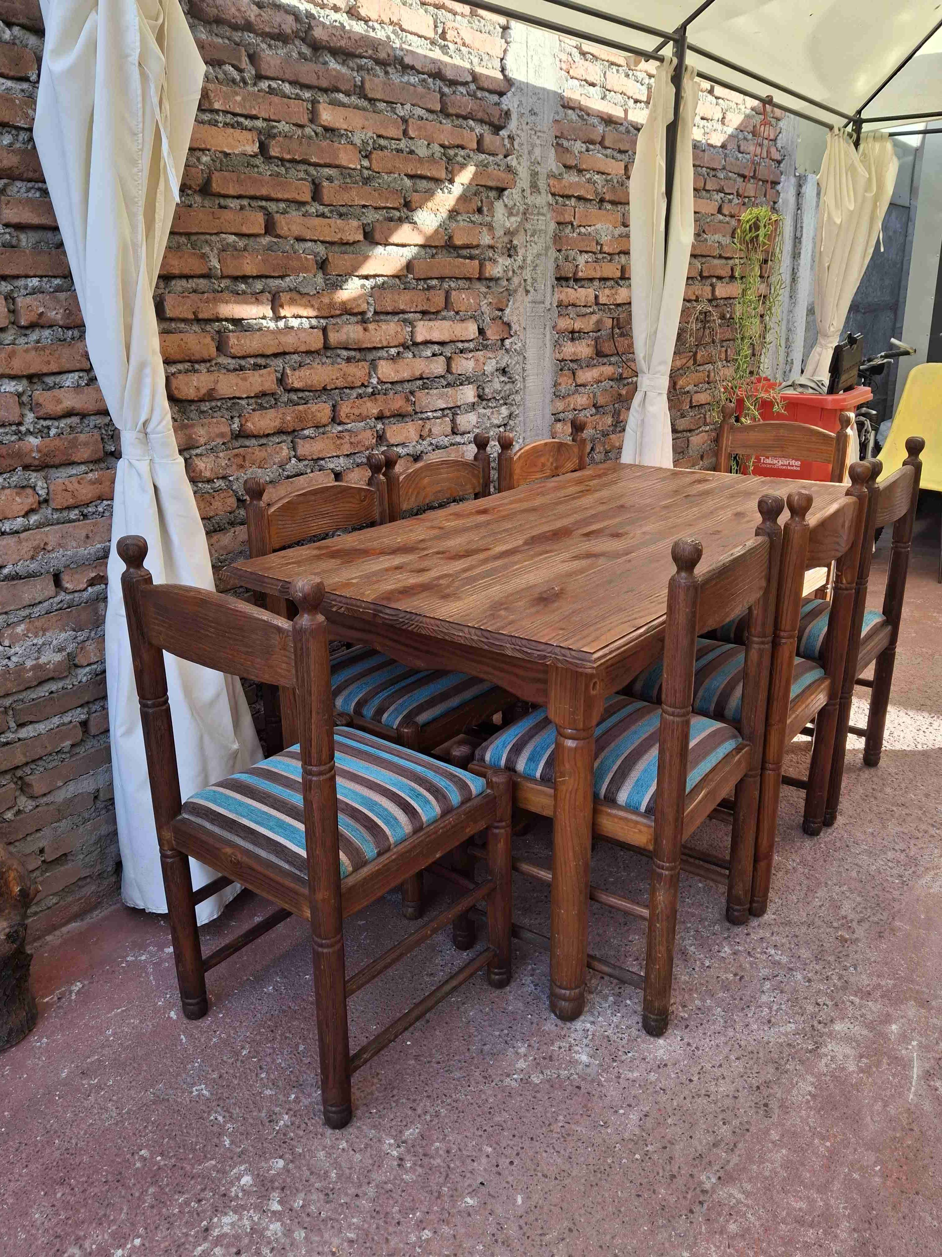 Juego de comedor rústico de madera - miniatura 3