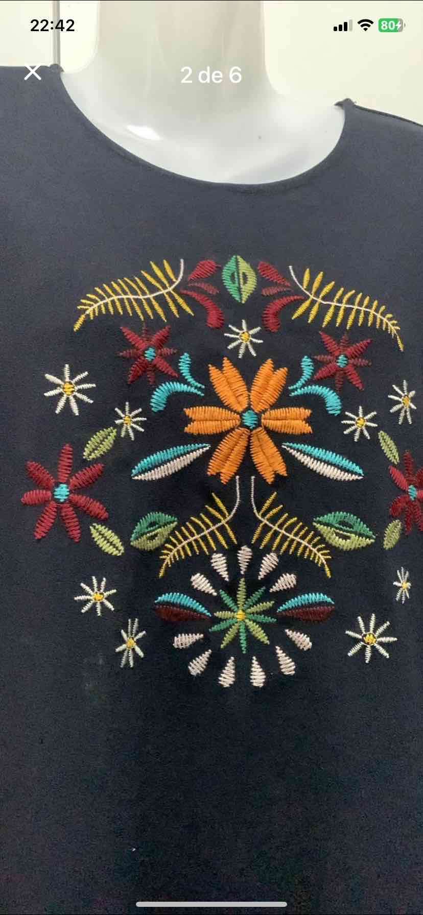 Vestido negro con bordados Zara. M - miniatura 3