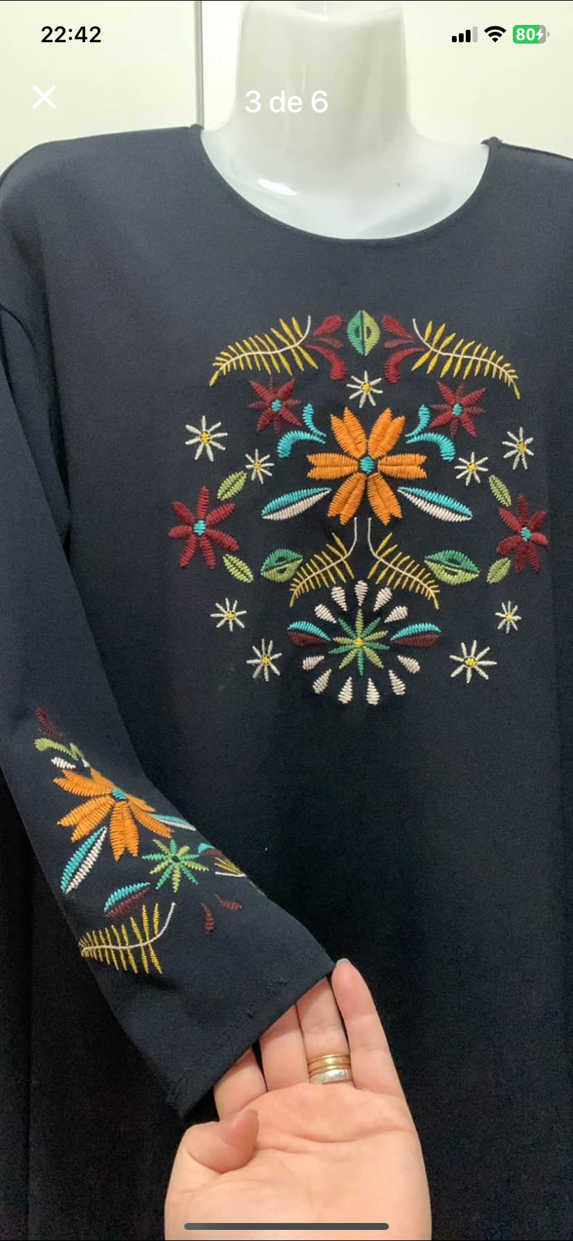 Vestido negro con bordados Zara. M - miniatura 5