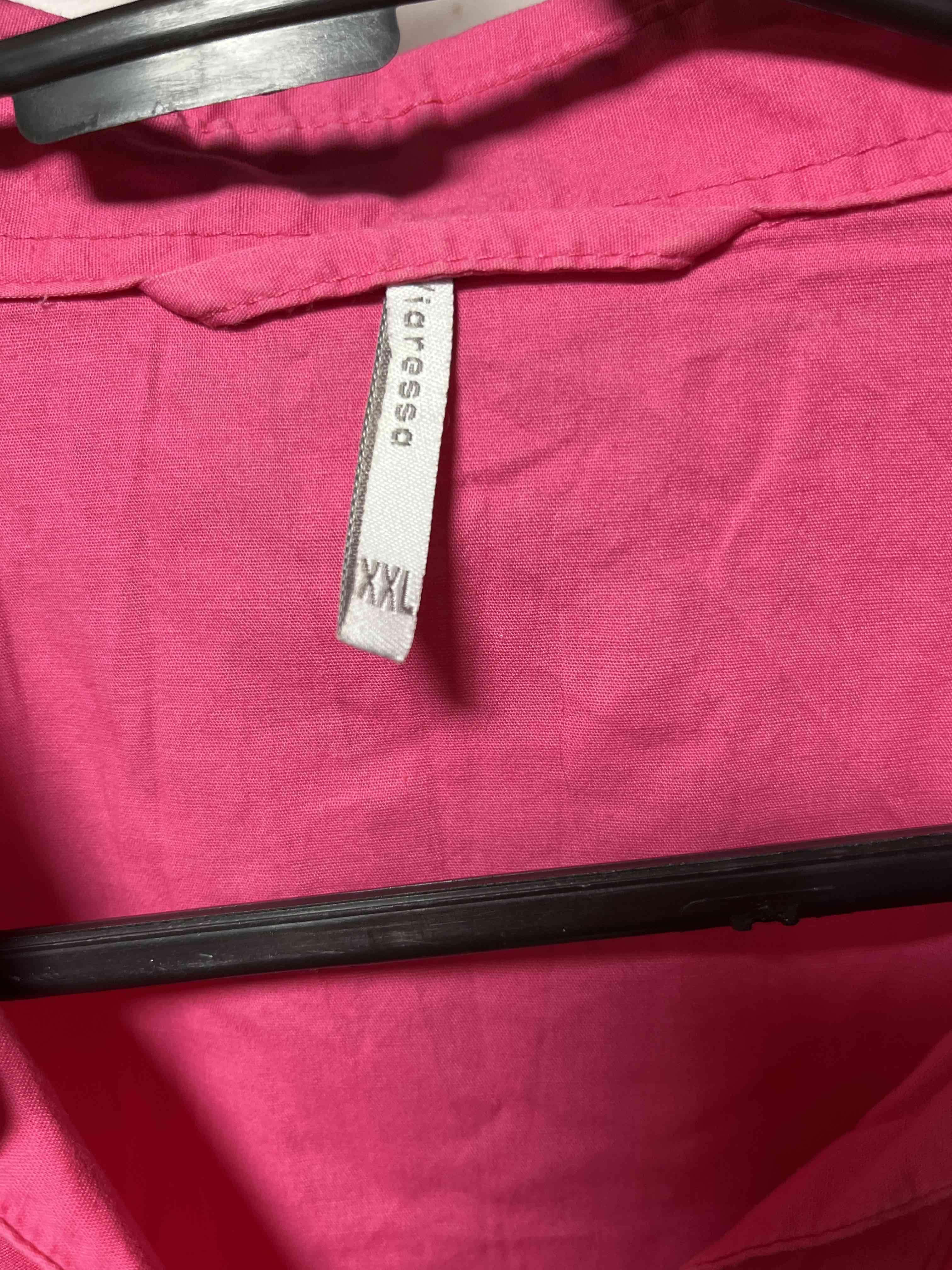 Camisa fucsia de manga corta - miniatura 2