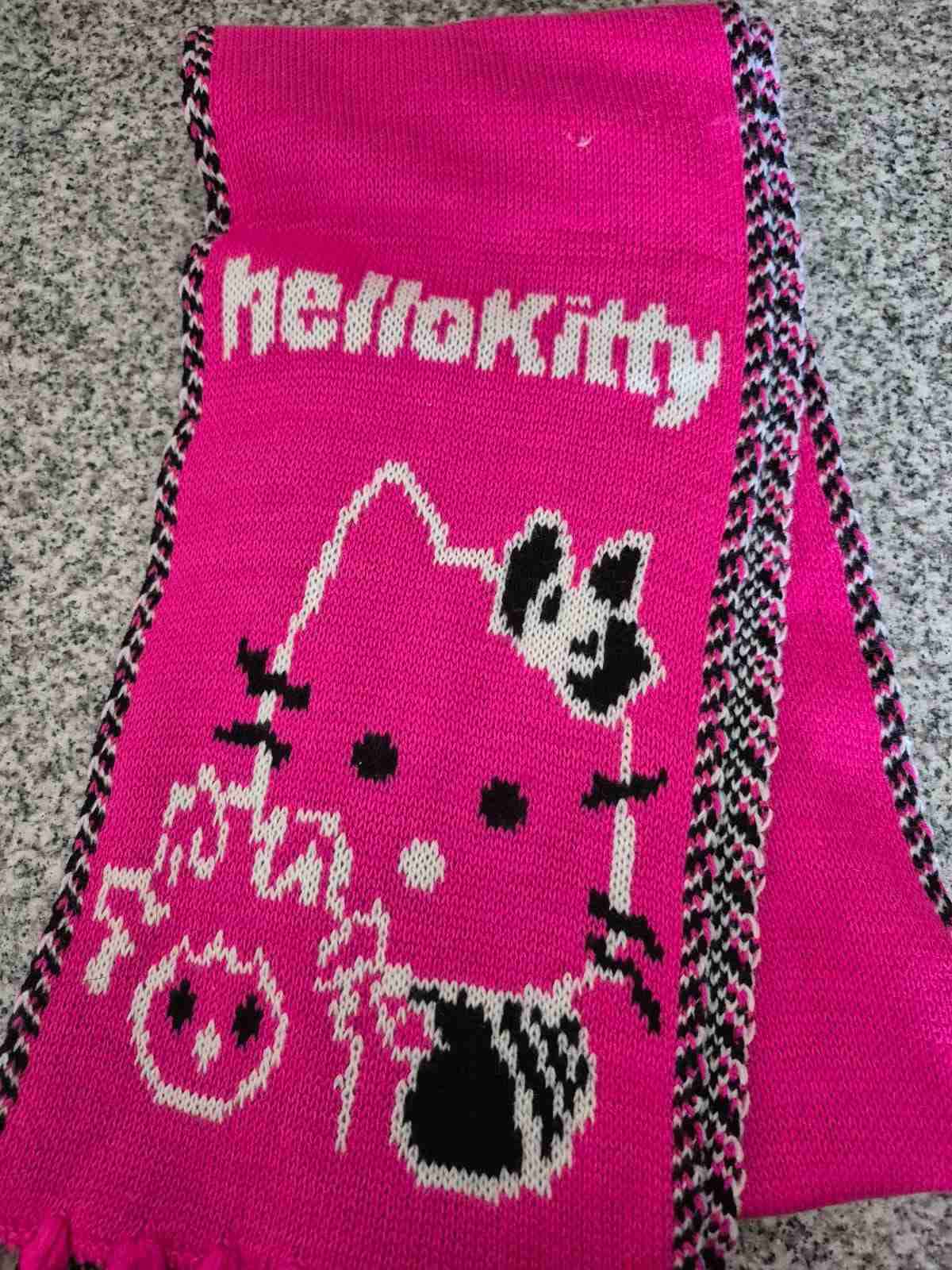 Bufanda Hello Kitty rosada - miniatura 1