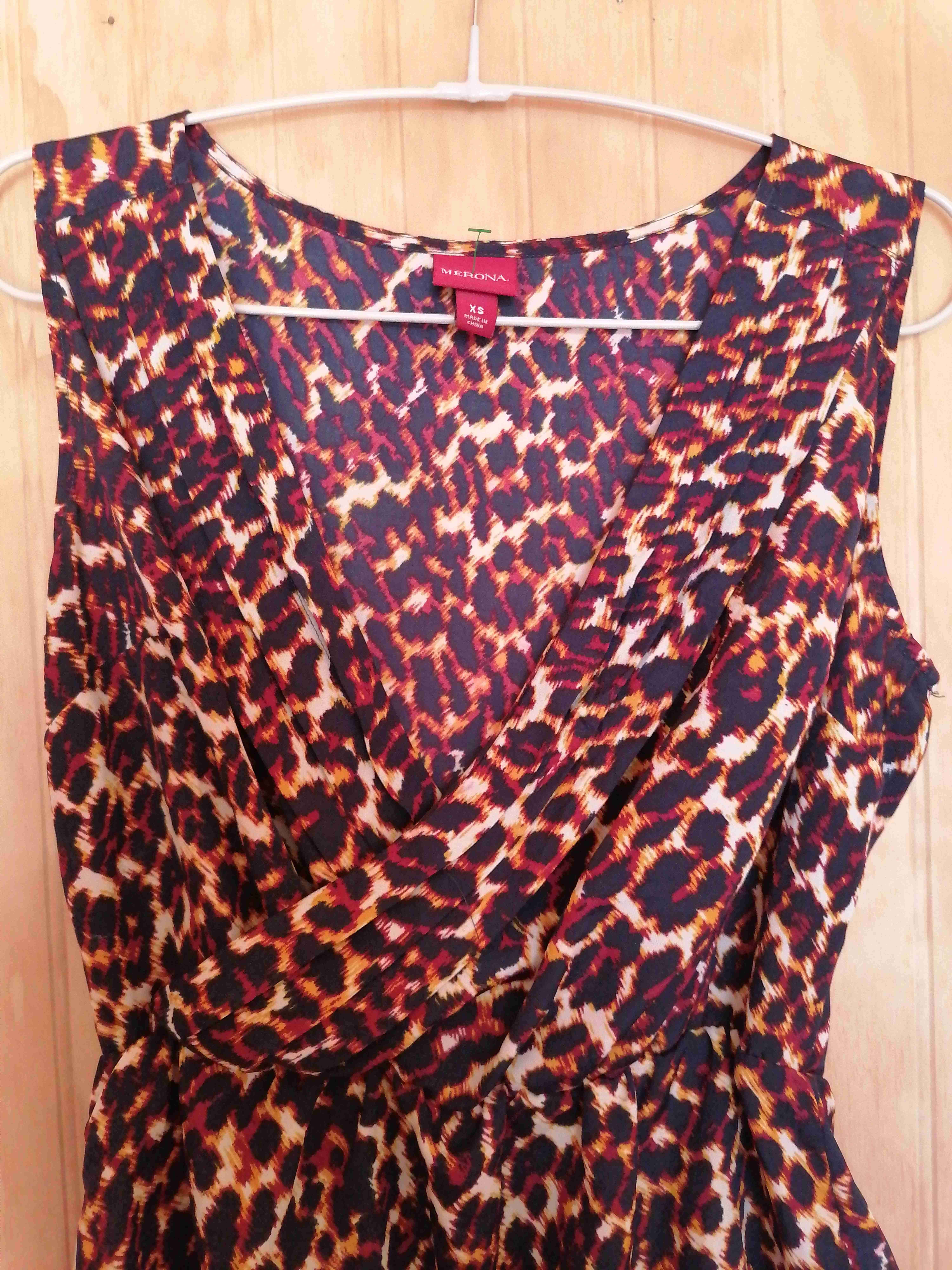 Blusa sin mangas estampado leopardo - miniatura 2