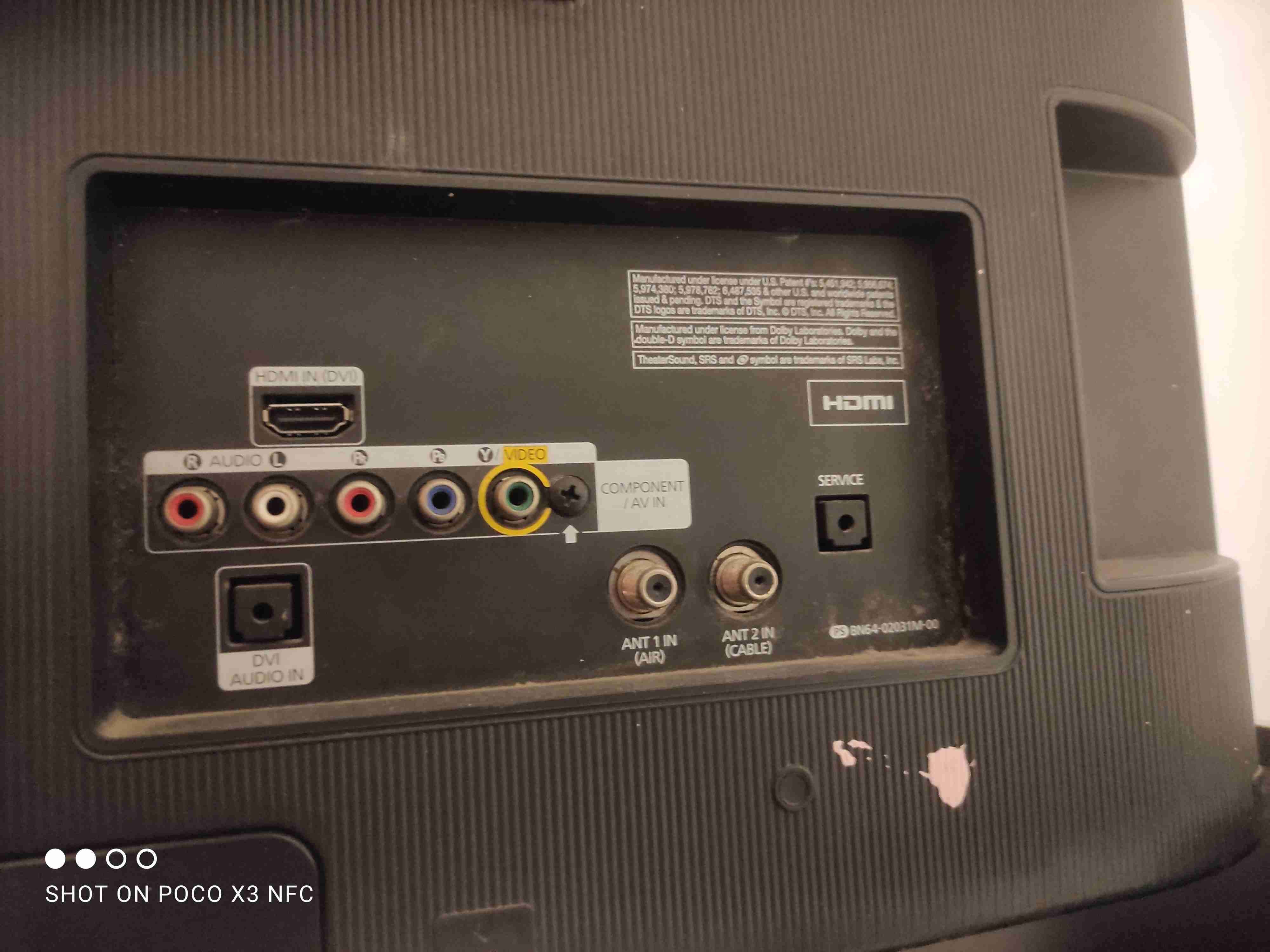 TV  Samsung LED 22 pulgadas - miniatura 3