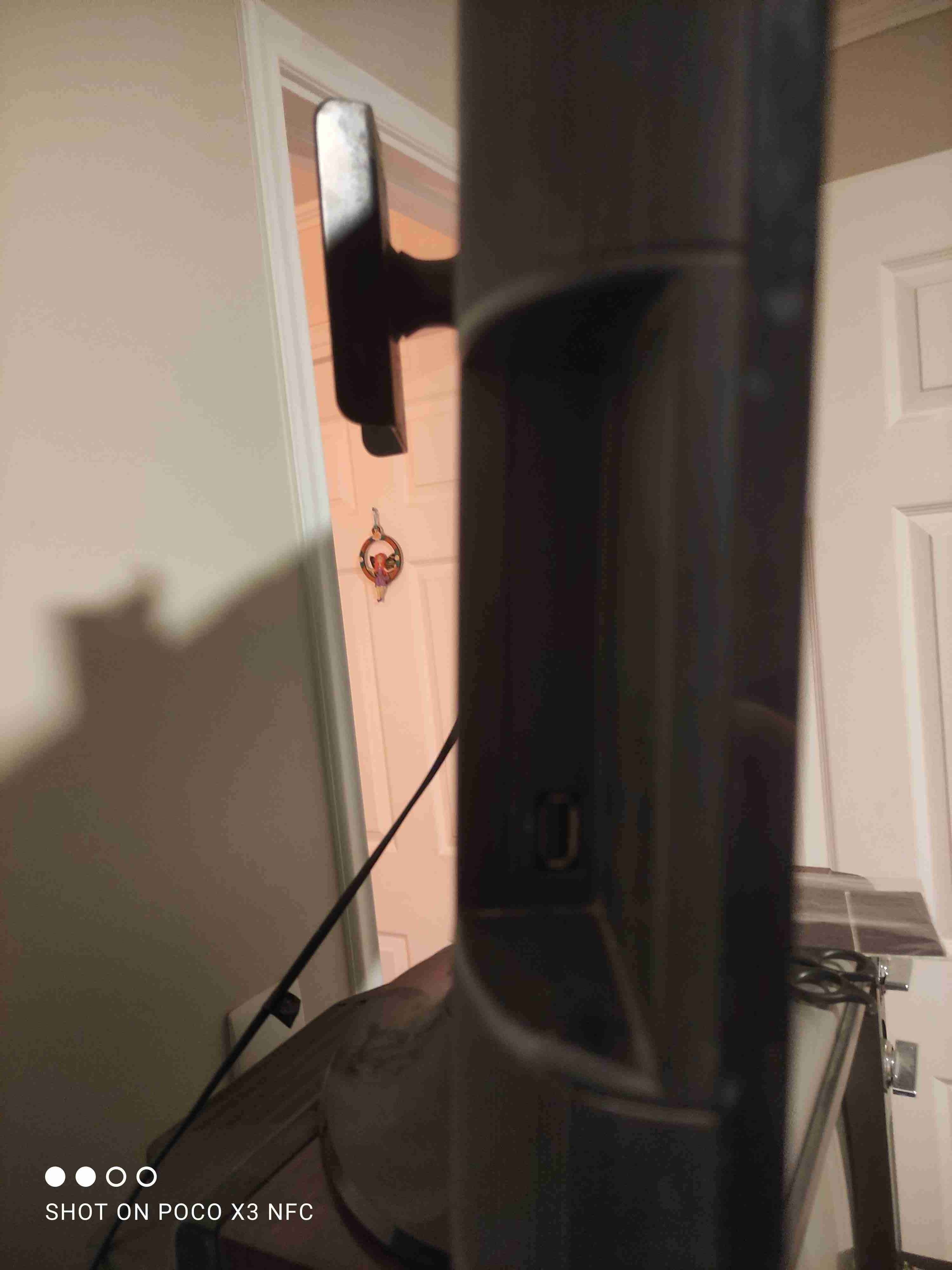 TV  Samsung LED 22 pulgadas - miniatura 4