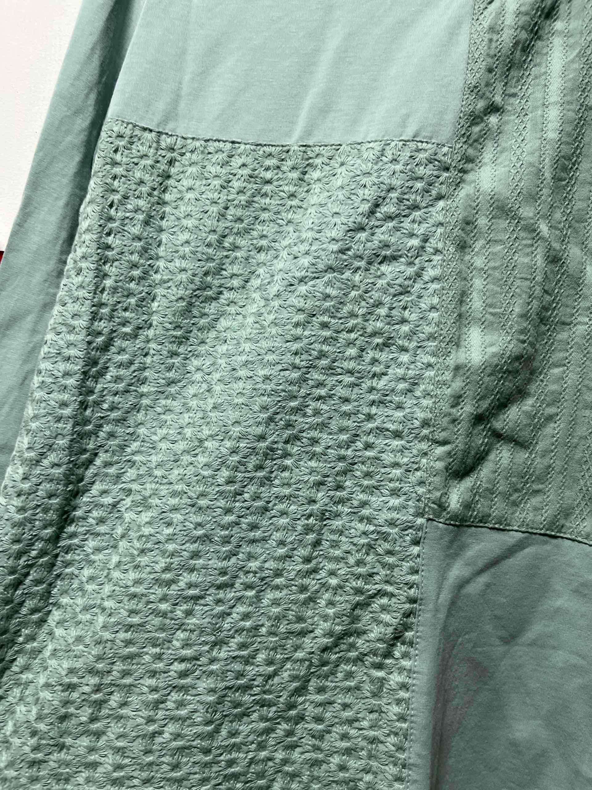 Polera verde claro texturizada - miniatura 2