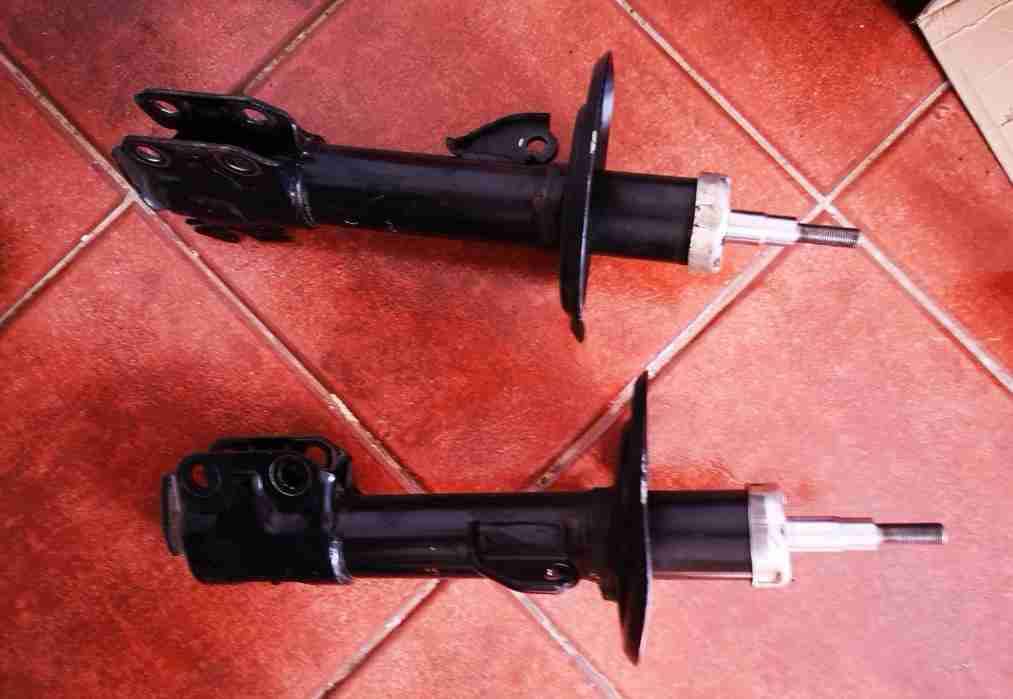 Amortiguadores para auto TOYOTA YARIS 2006 - 2014 - miniatura 5