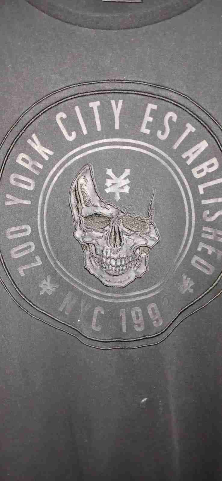 Polera negra Zoo York.. Talla XL..Usada.. Consulte - miniatura 3