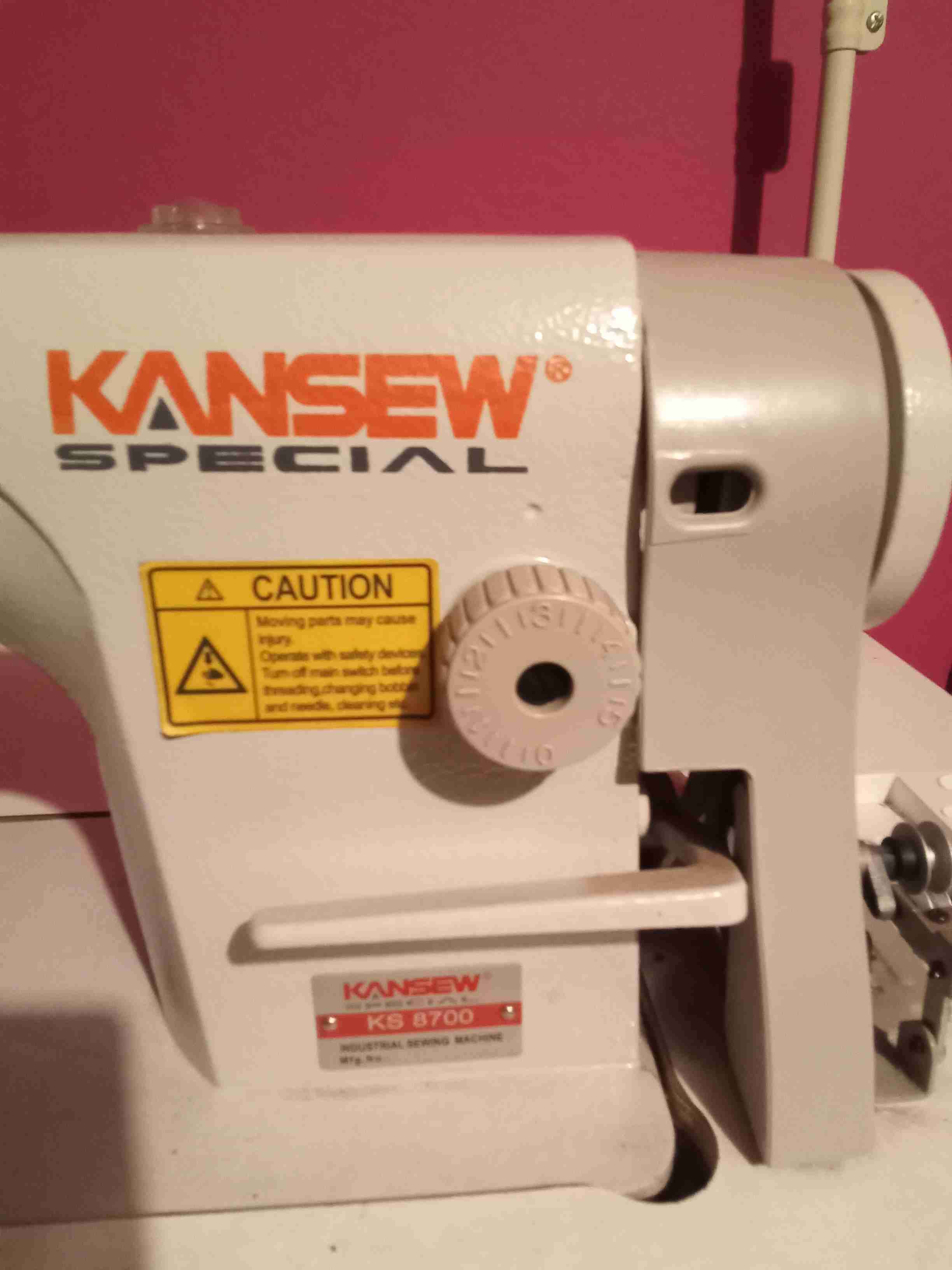 Máquina de coser industrial Kansew - miniatura 2