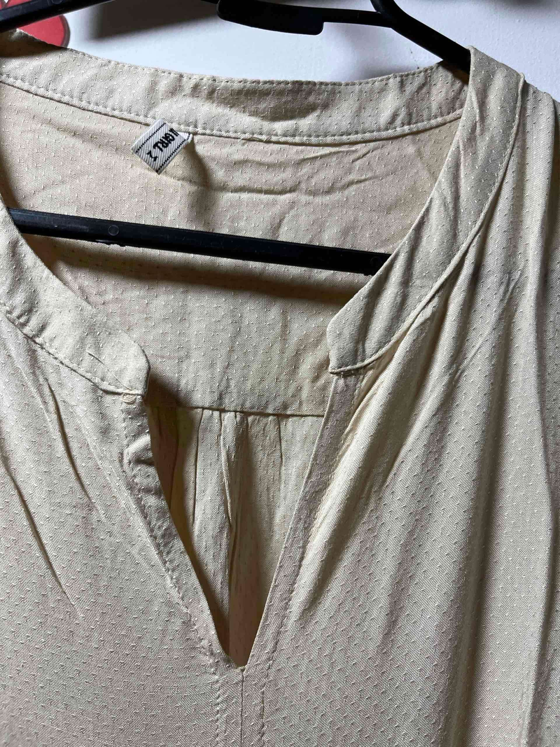 Blusa beige de manga larga - miniatura 3