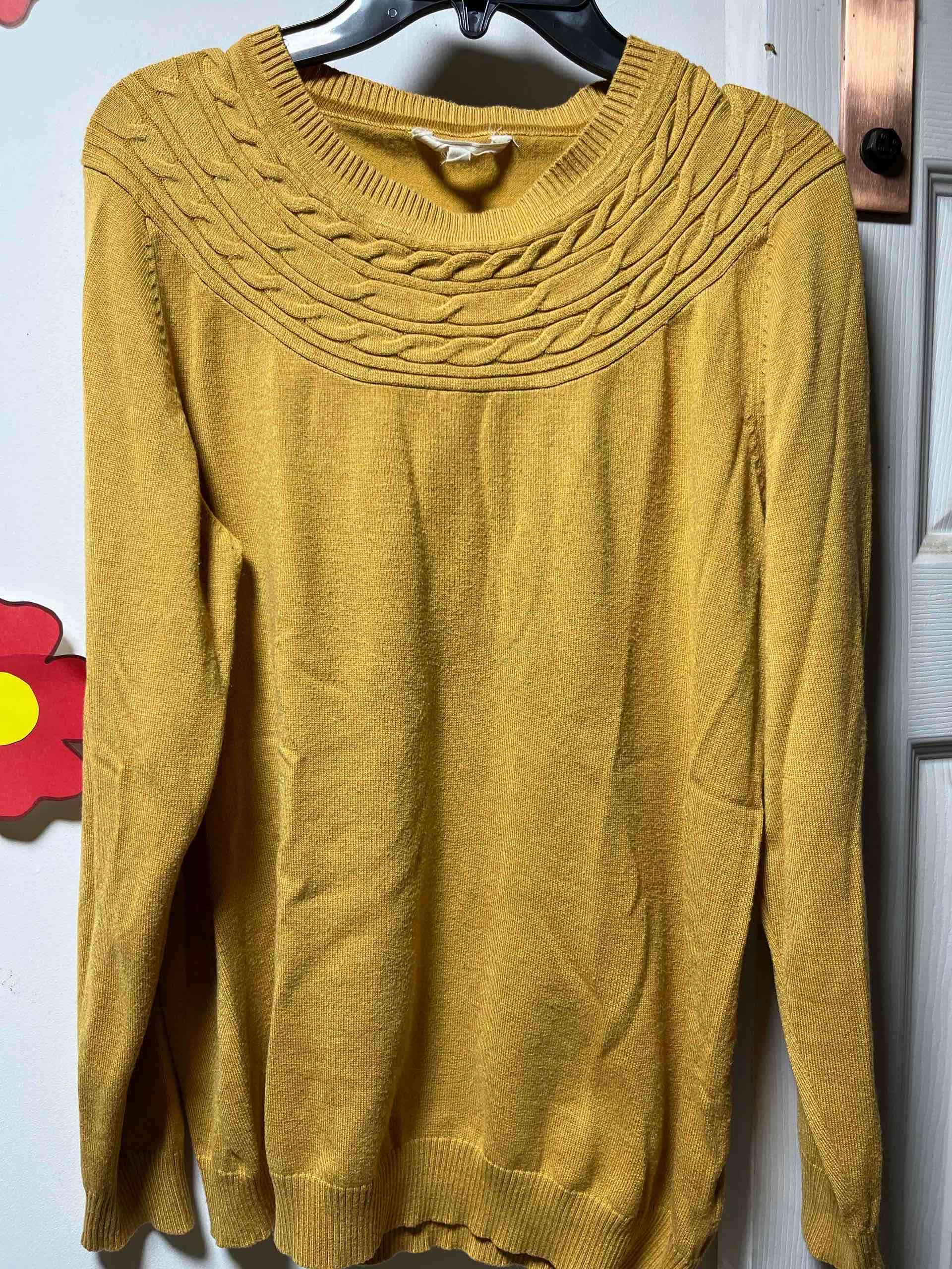 Suéter amarillo con diseño trenzado - miniatura 1