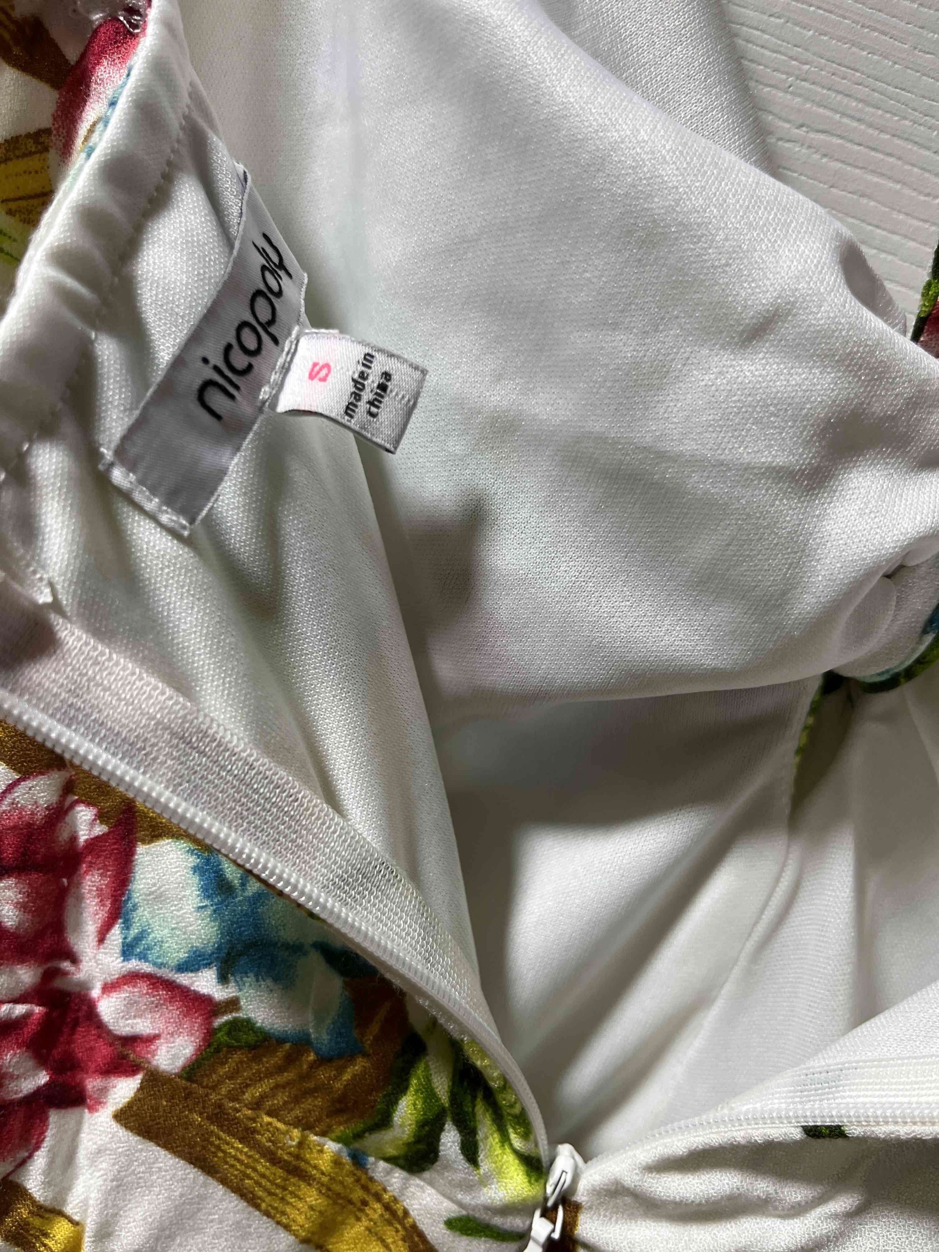 Vestido floral veraniego - miniatura 3