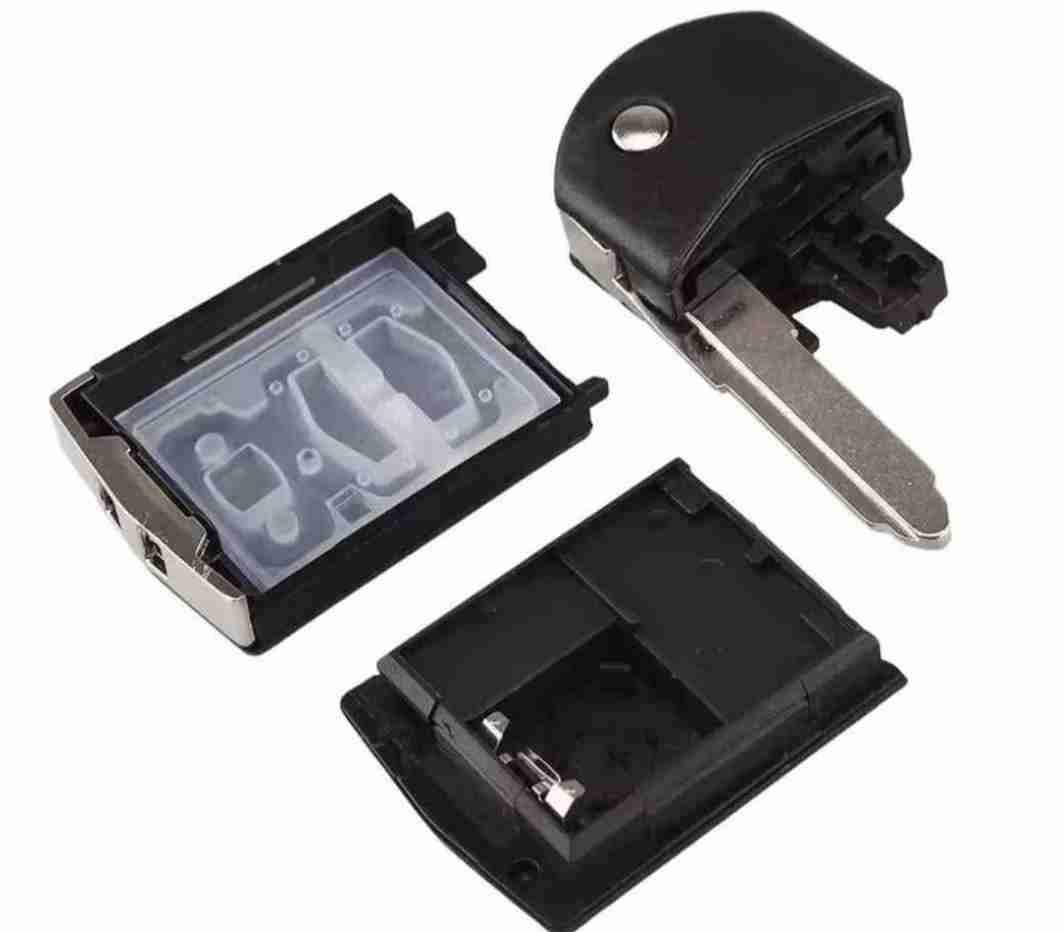 Llave y carcasa tipo navaja Mazda 3 - miniatura 2