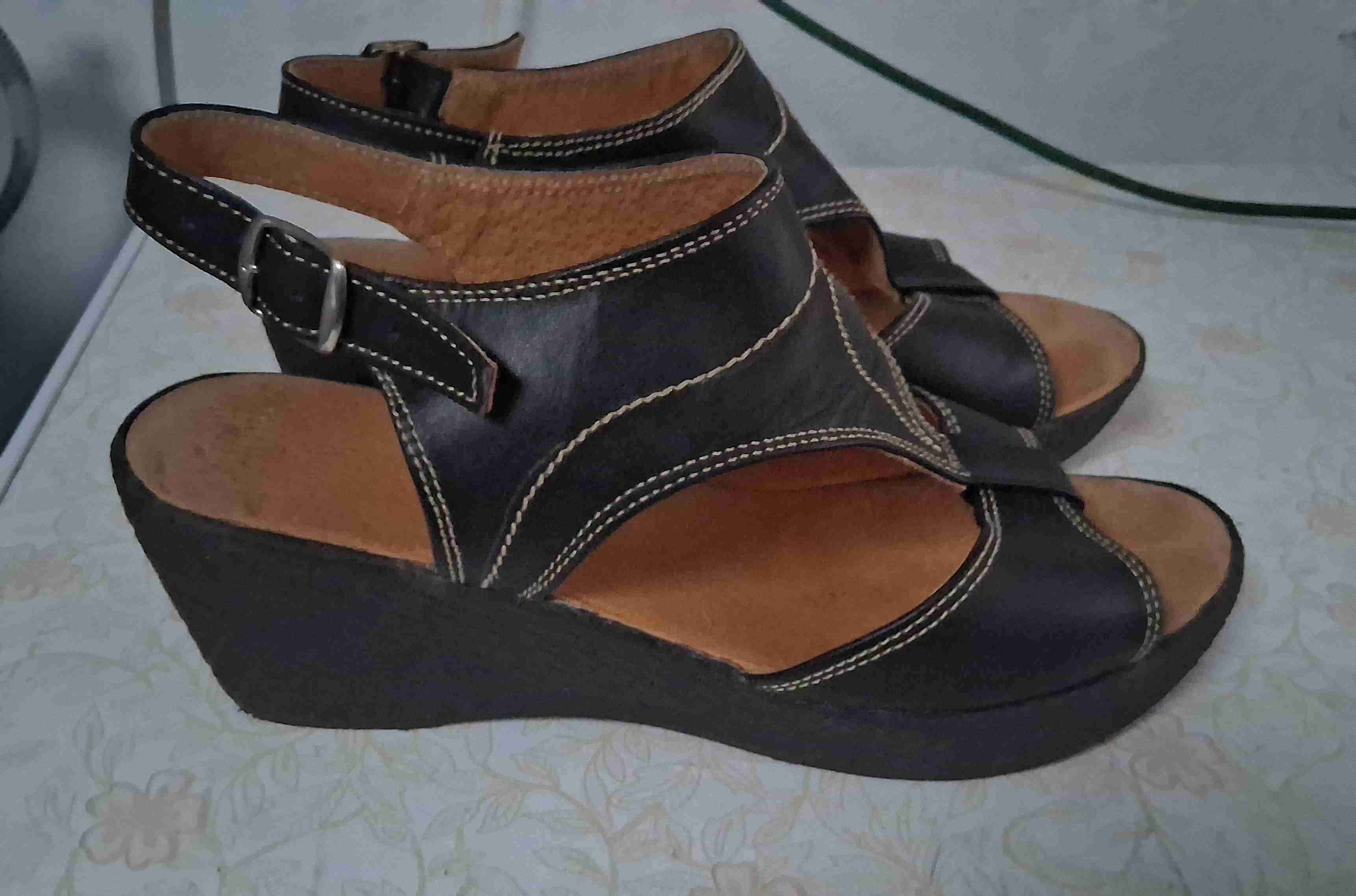 Sandalias de tacón negras - miniatura 4