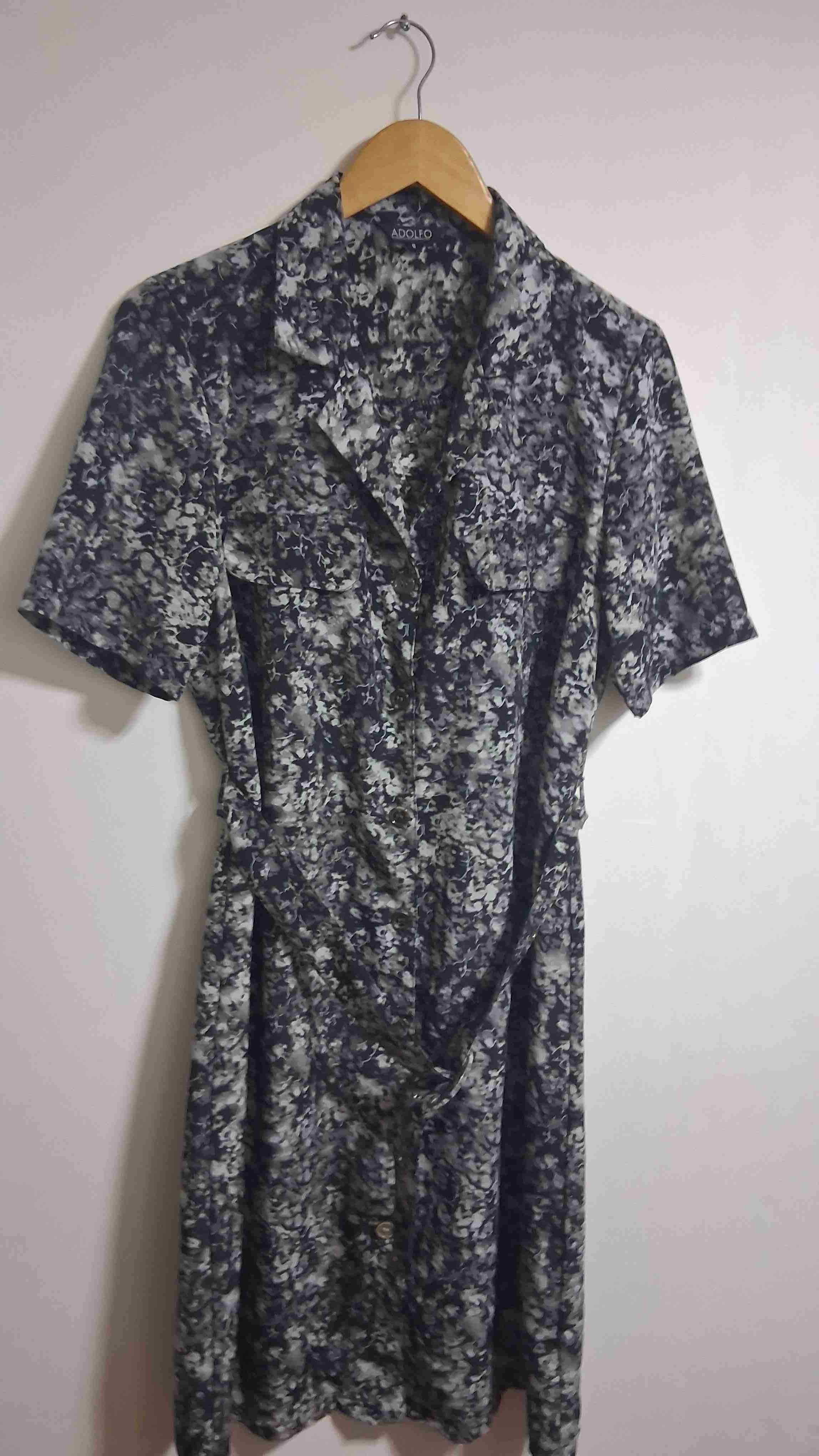 Vestido camisero floral negro y blanco. Talla S - miniatura 2