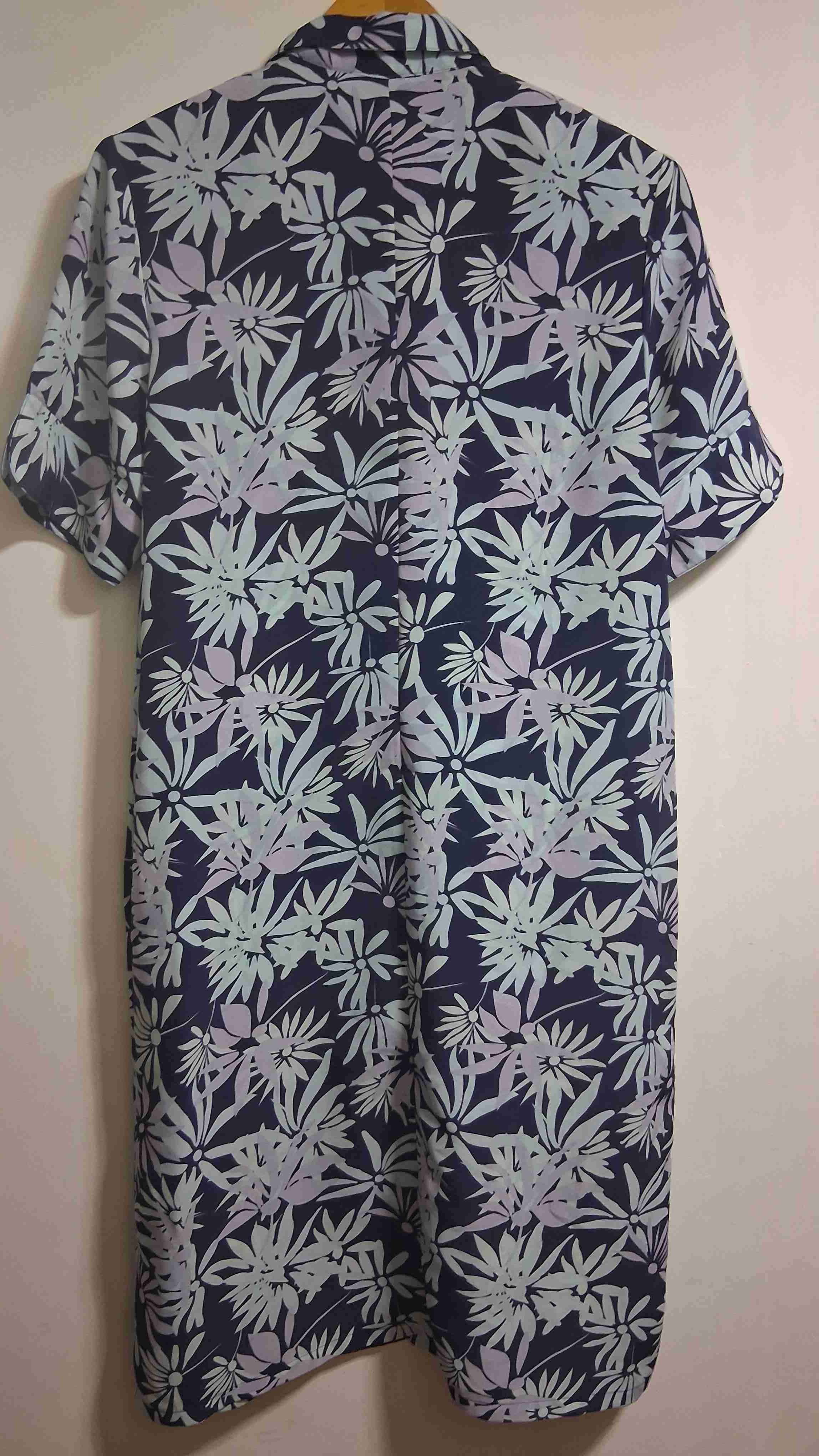 Vestido camisero estampado floral Viaressa.Talla M - miniatura 5