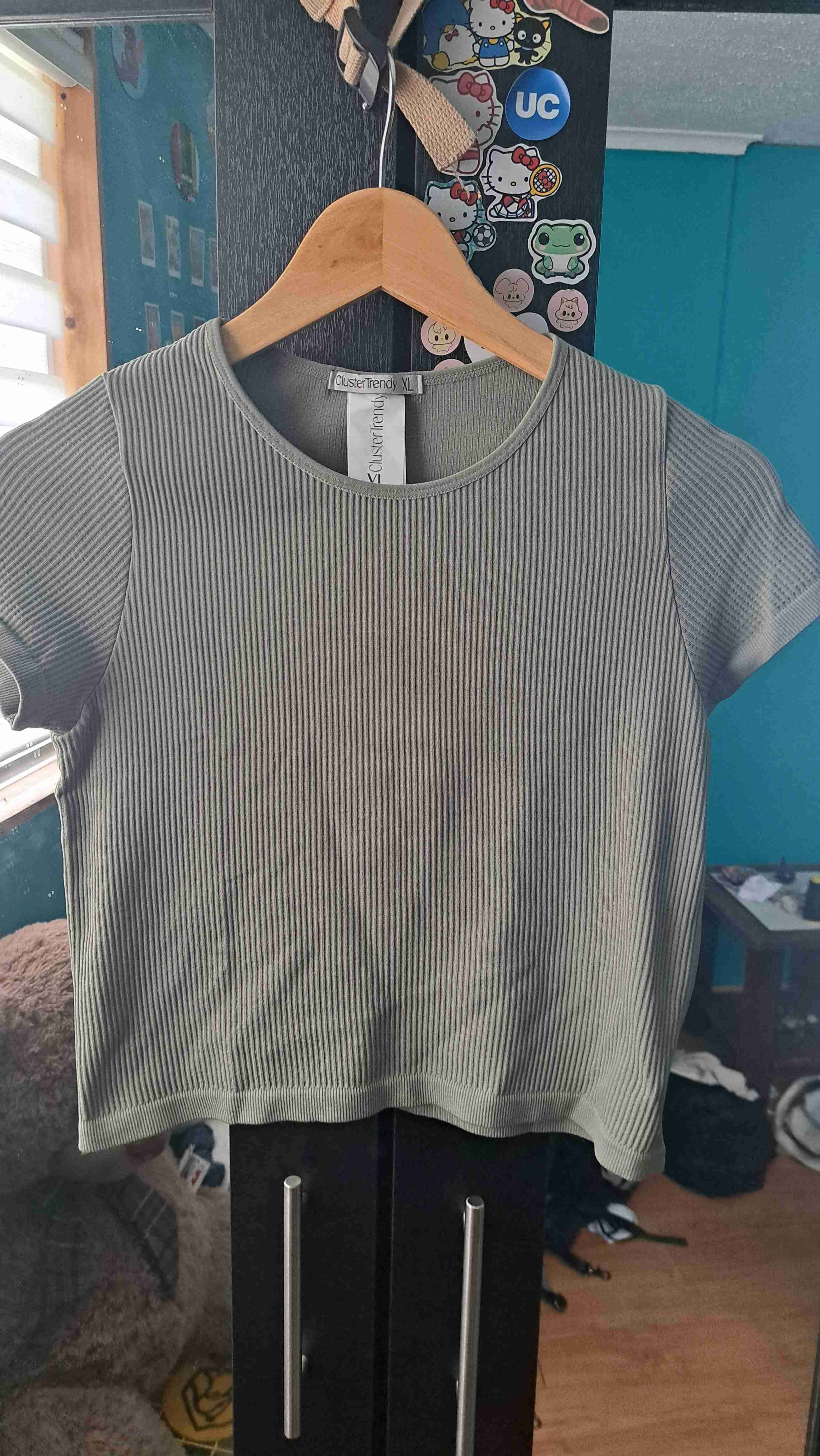 Polera gris ribeteada - miniatura 1