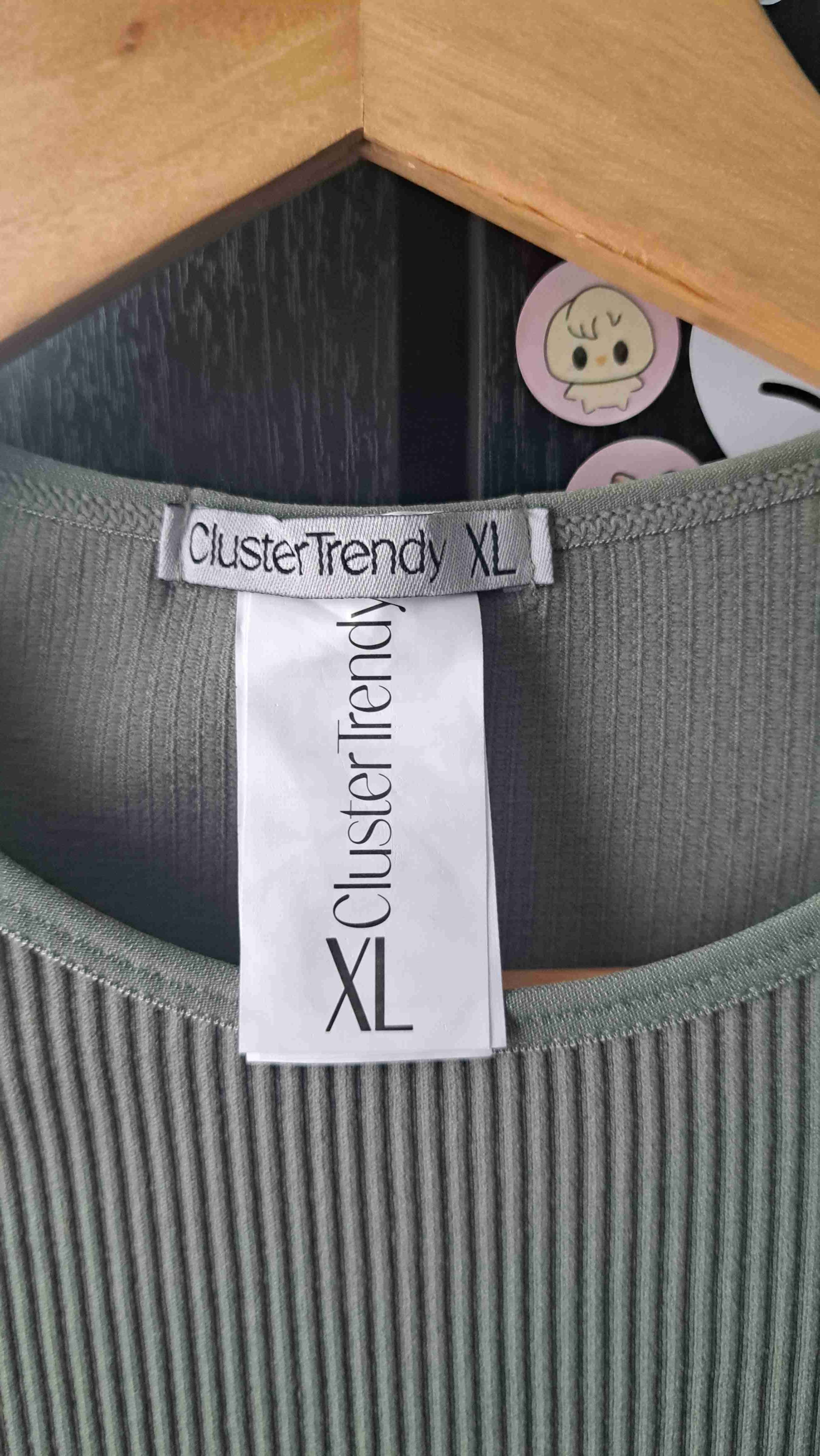 Polera gris ribeteada - miniatura 2