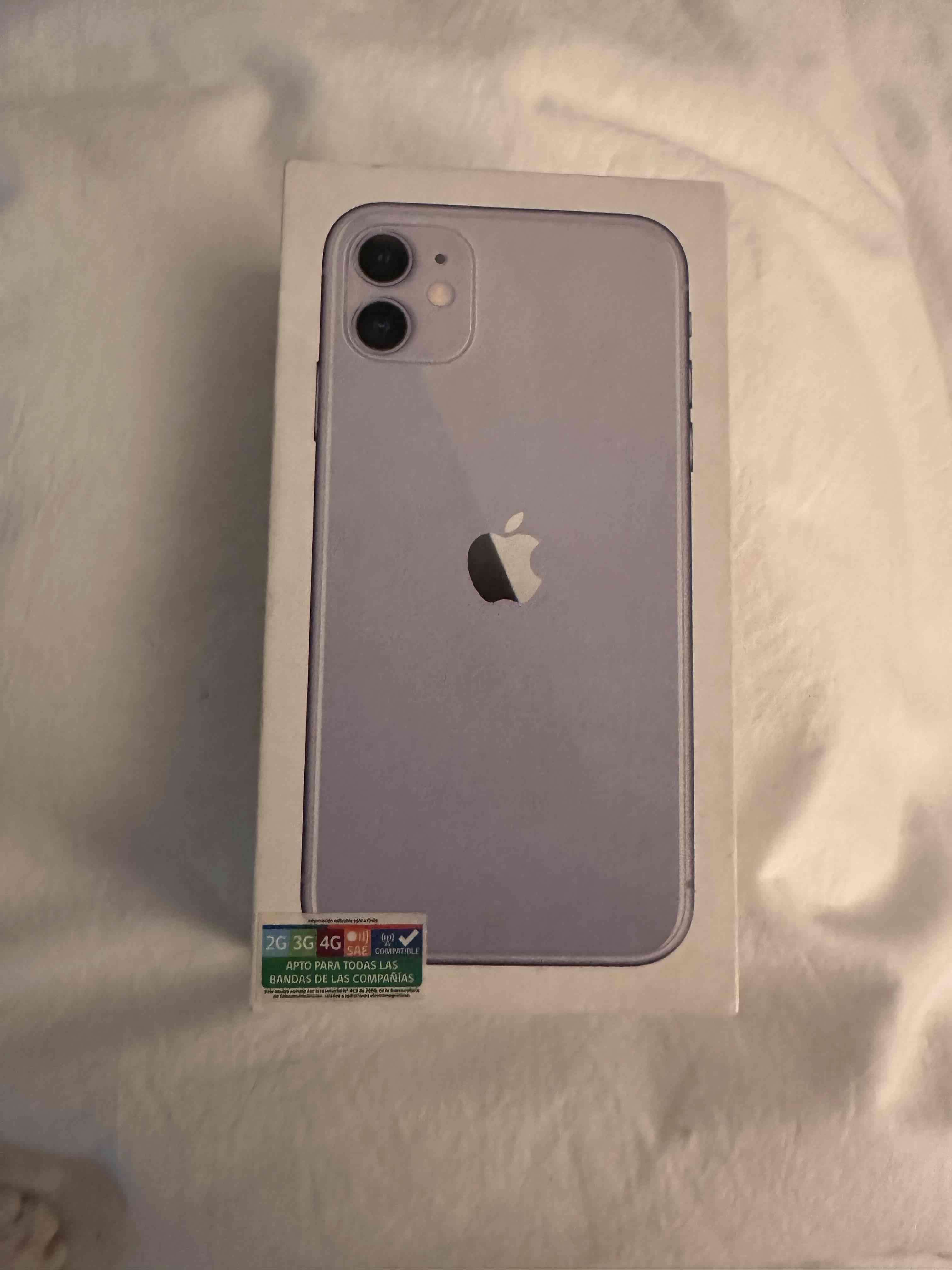 iPhone 11 color lavanda - miniatura 4