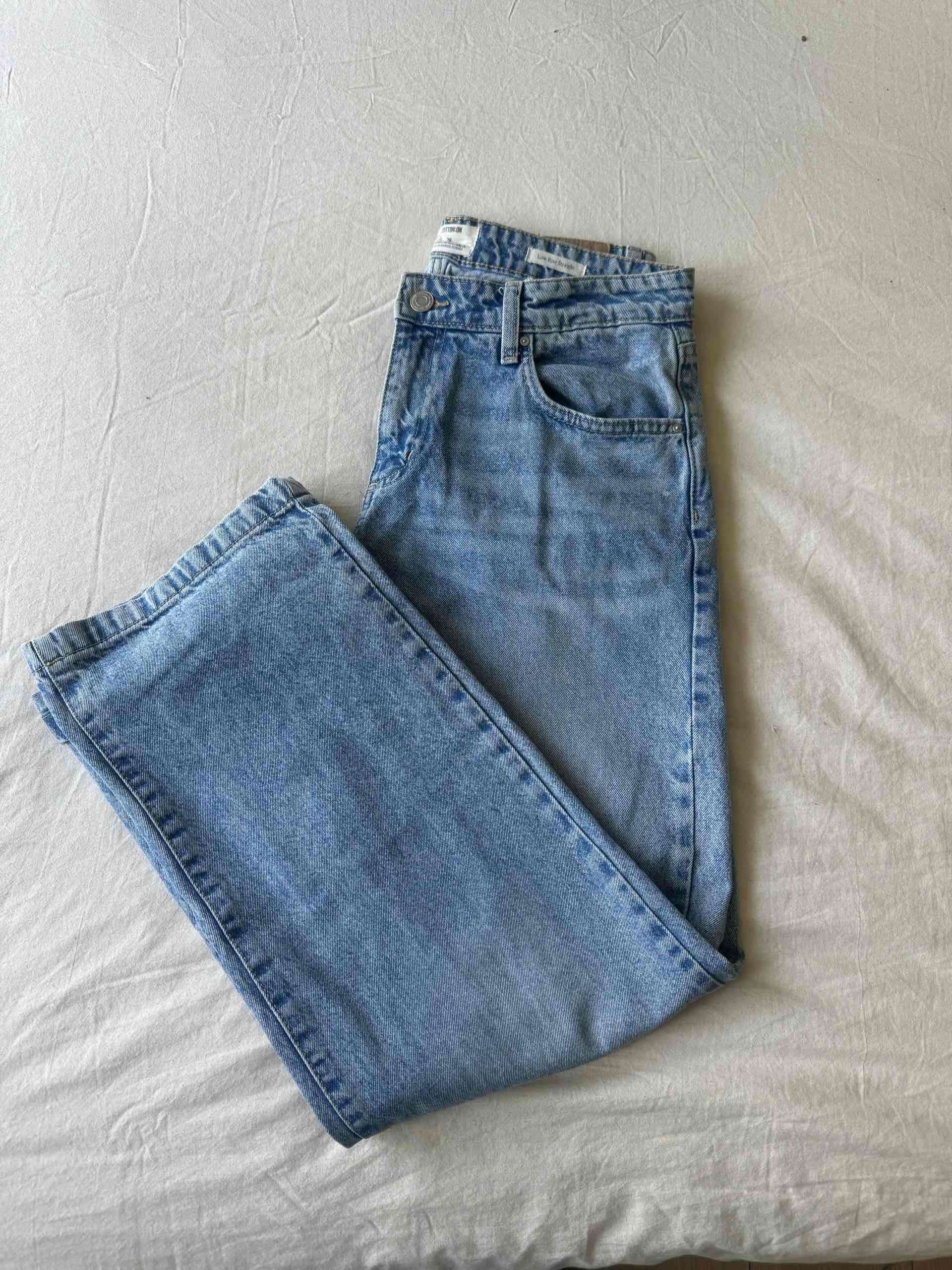 Jeans azul claro de mezclilla - miniatura 1