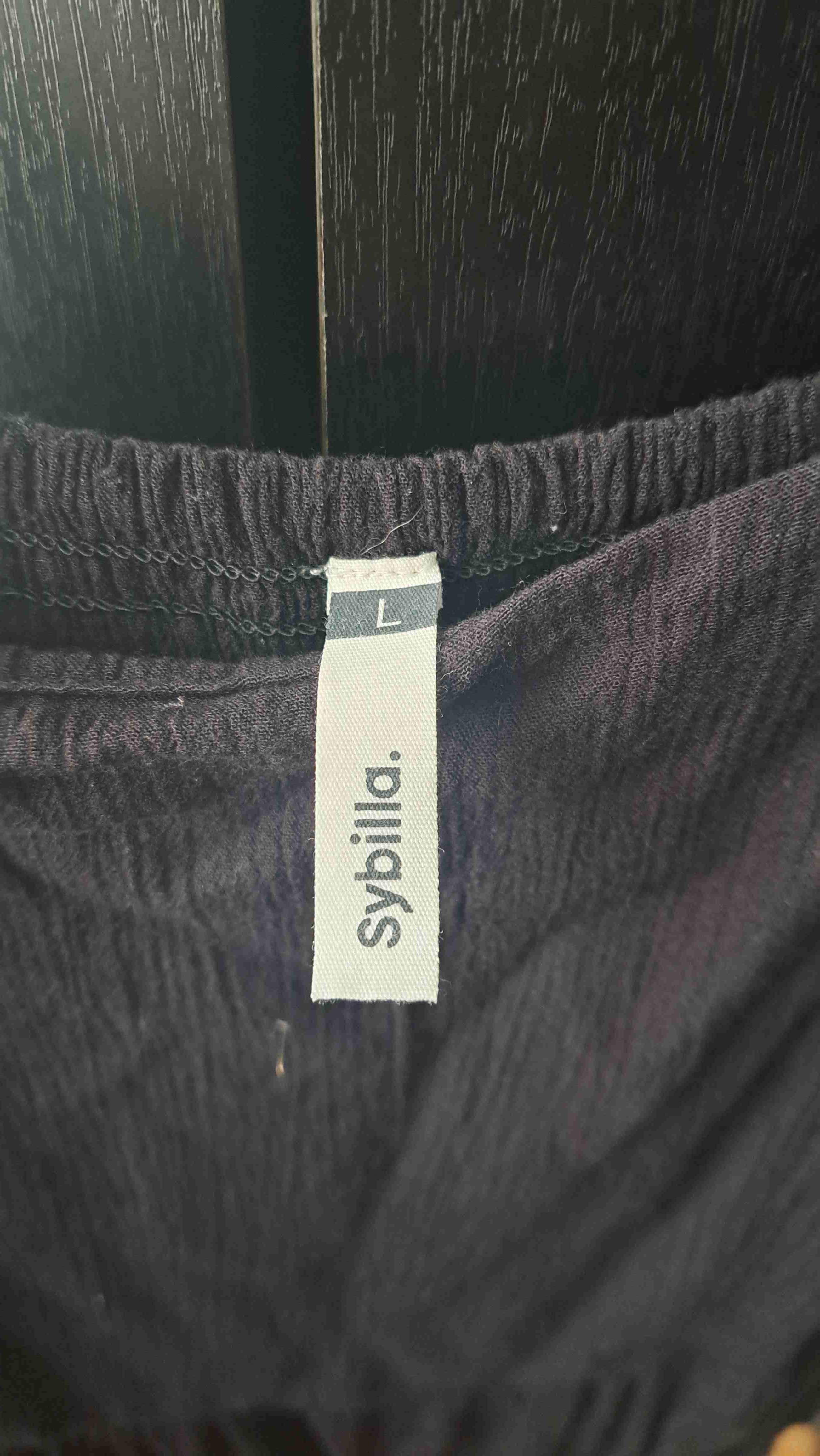 Vestido negro sin mangas - miniatura 2